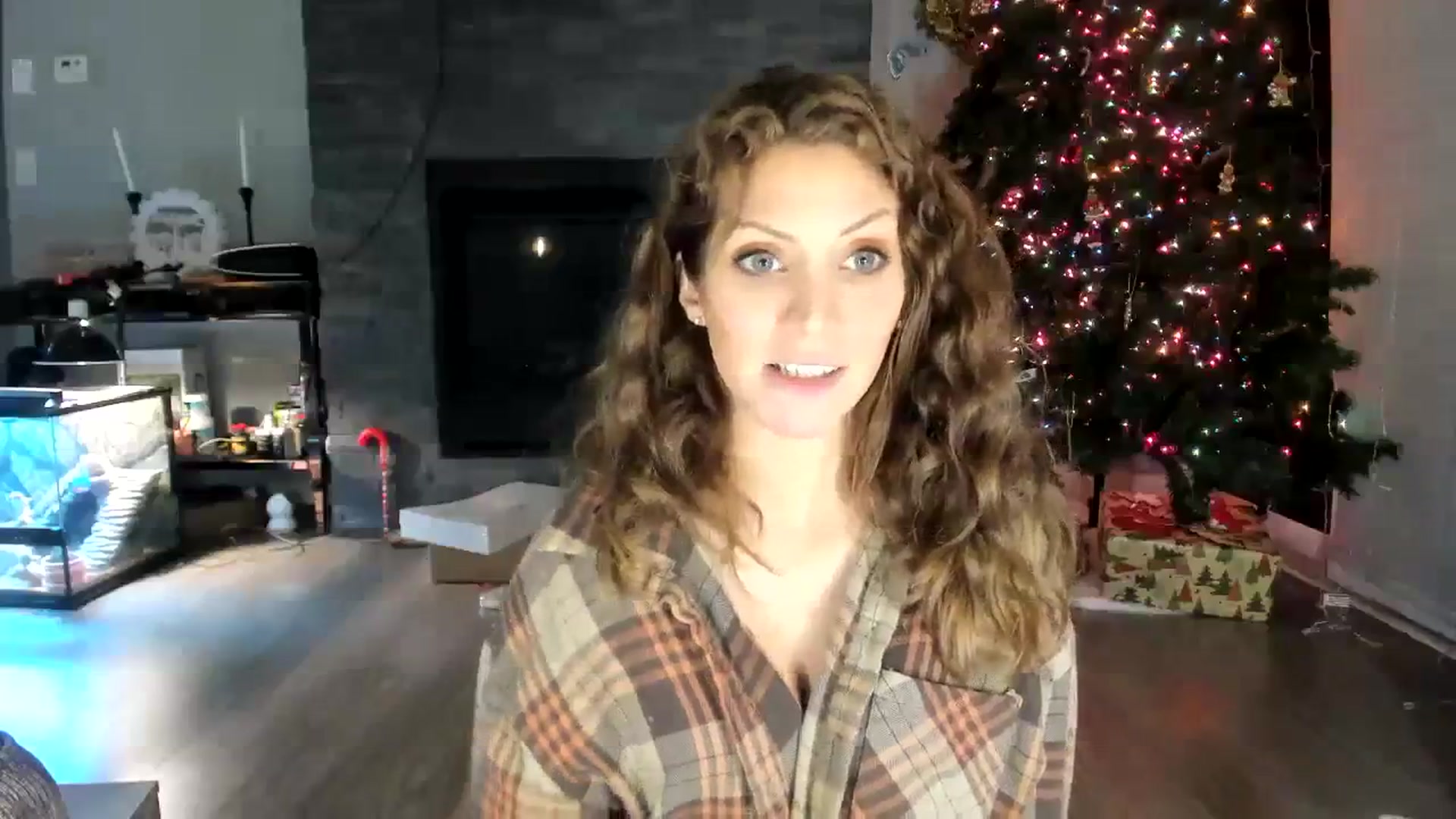 Gallery image thumbnail from Laurel's myfreecams stream on, 12/14/2023, 05:17 image 5 of 20