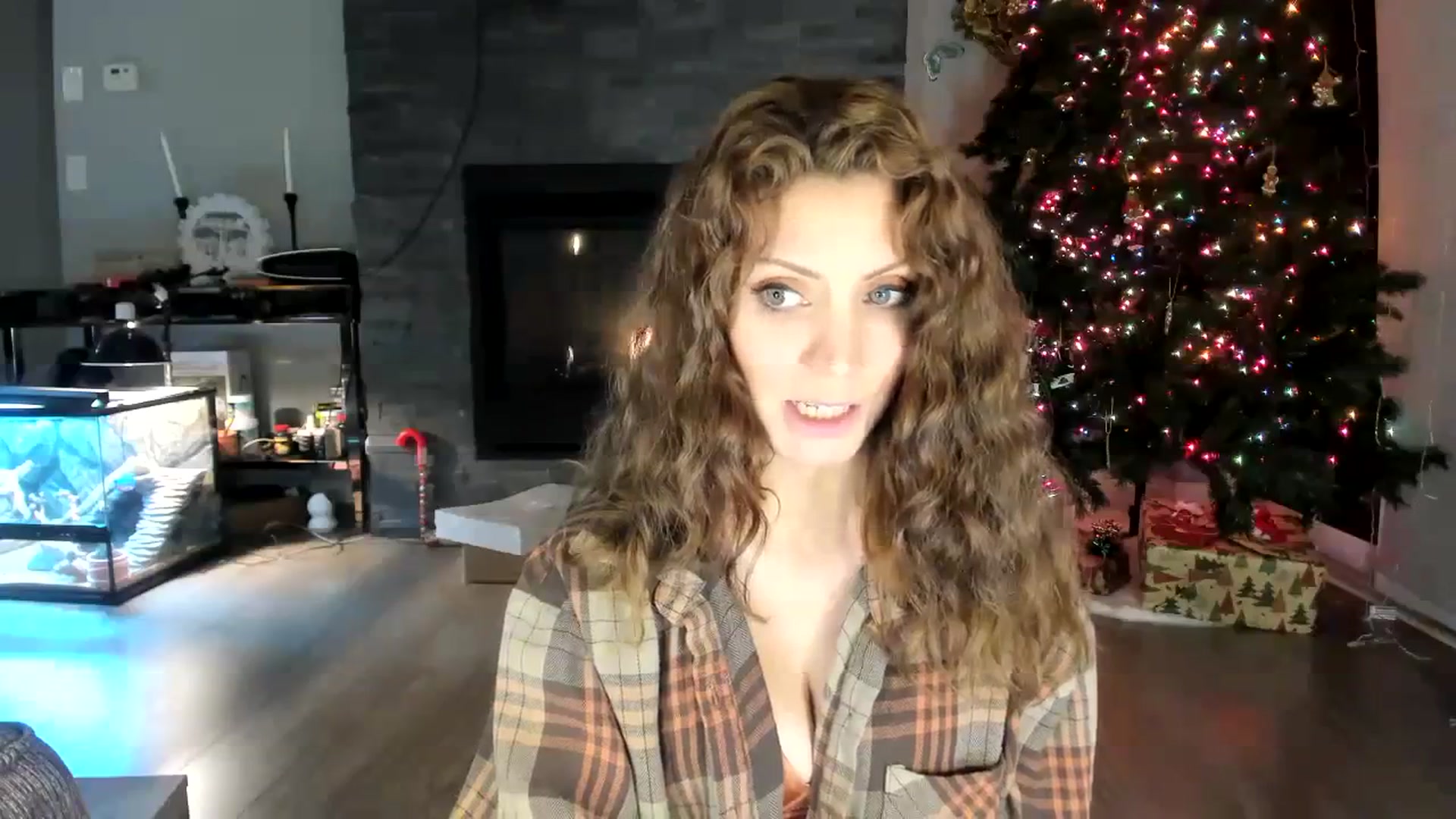 Gallery image thumbnail from Laurel's myfreecams stream on, 12/14/2023, 05:17 image 18 of 20