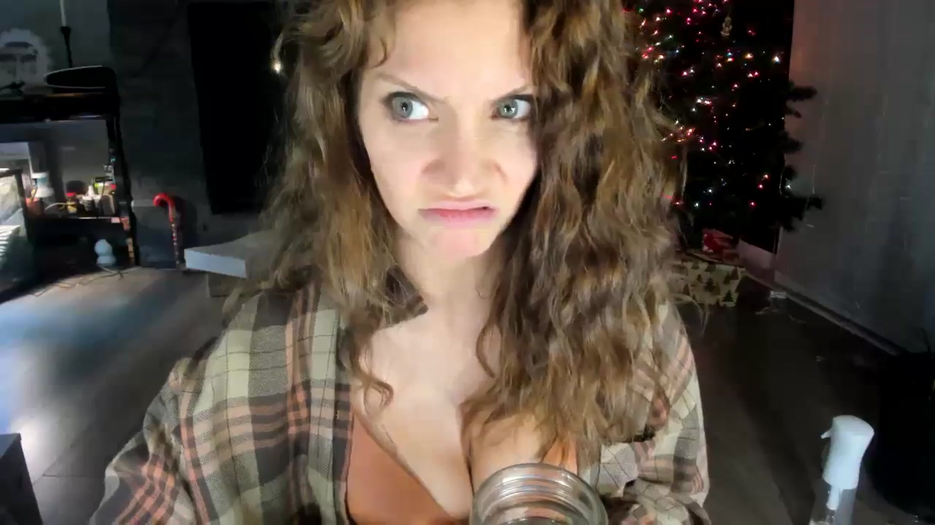 Gallery image thumbnail from Laurel's myfreecams stream on, 12/14/2023, 08:54 image 7 of 20