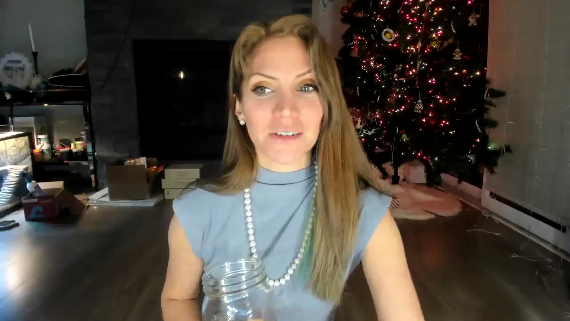 Gallery image thumbnail from Laurel's myfreecams stream on, 12/30/2023, 01:22 image 10 of 20