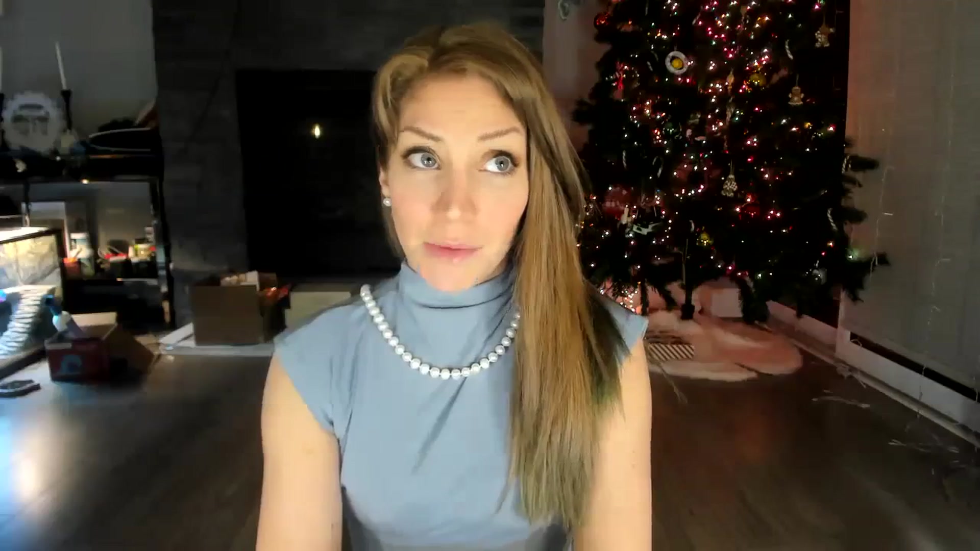 Gallery image thumbnail from Laurel's myfreecams stream on, 12/30/2023, 01:22 image 17 of 20