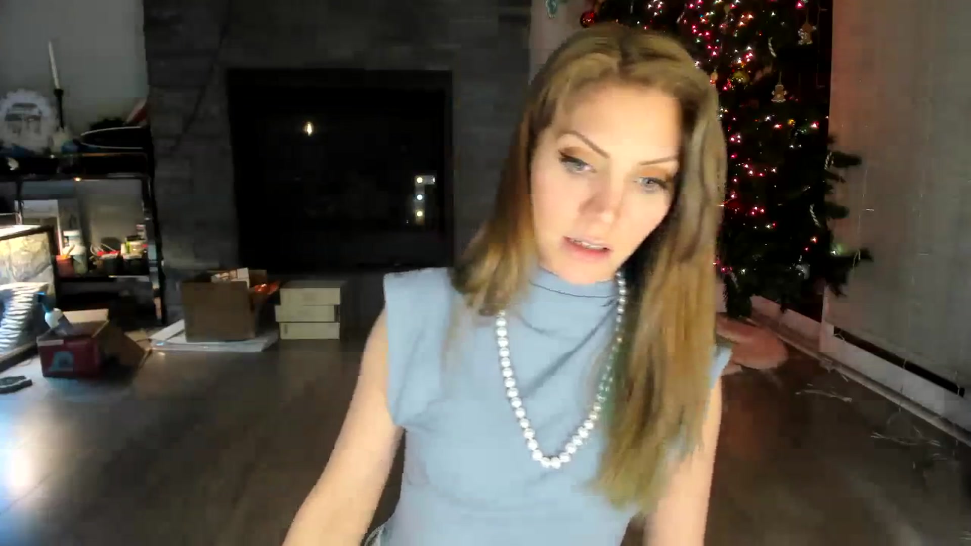 Gallery image thumbnail from Laurel's myfreecams stream on, 12/30/2023, 01:22 image 4 of 20