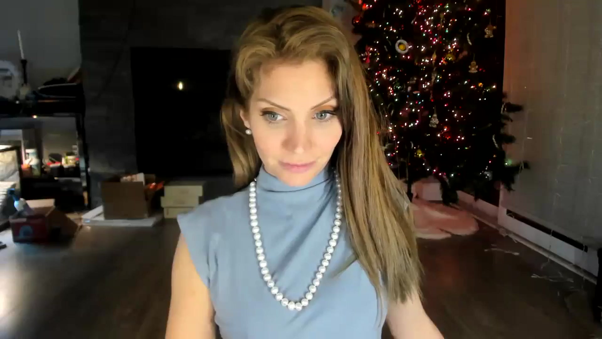 Gallery image thumbnail from Laurel's myfreecams stream on, 12/30/2023, 04:39 image 6 of 20