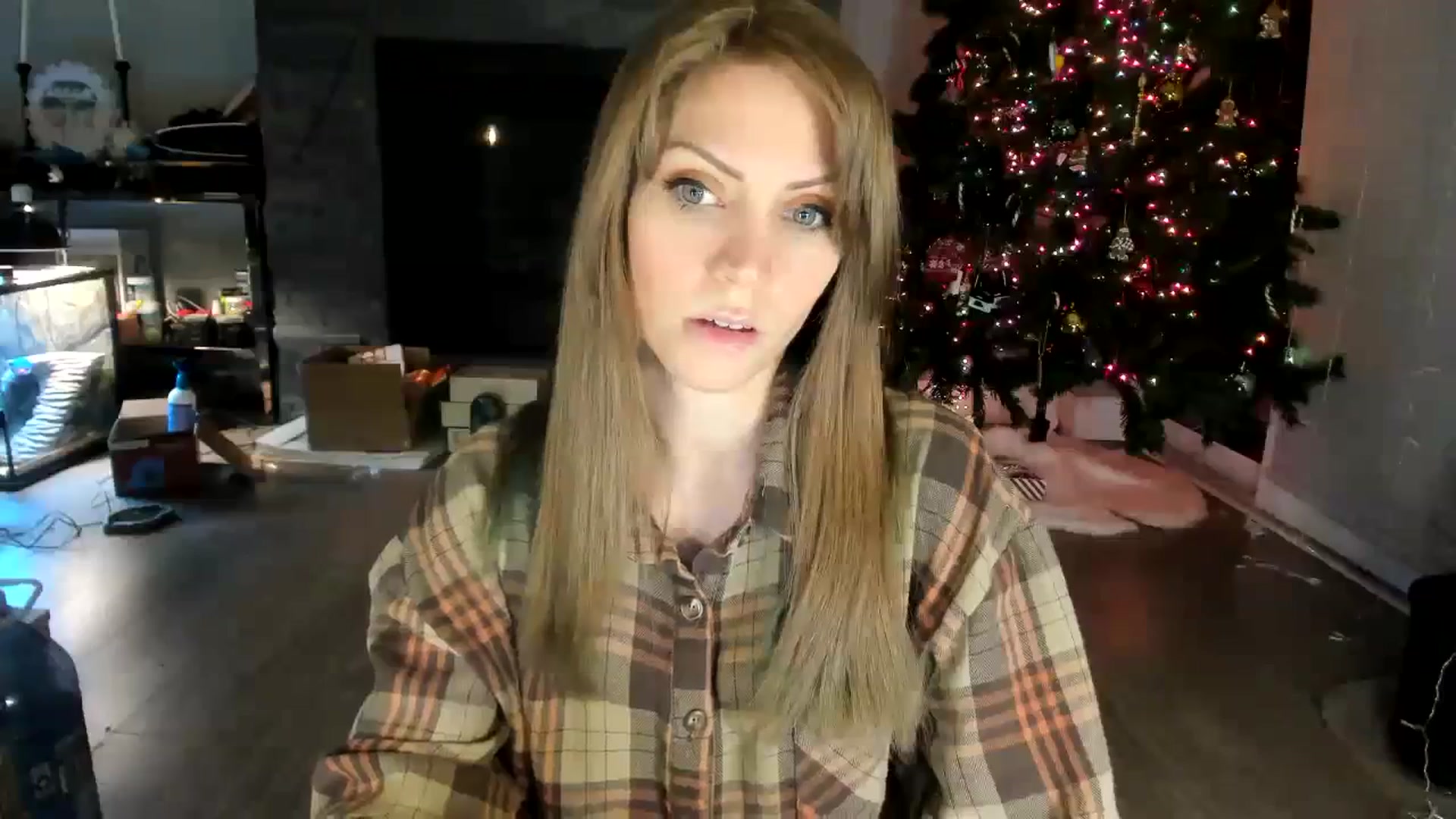 Gallery image thumbnail from Laurel's myfreecams stream on, 12/31/2023, 02:14 image 10 of 20