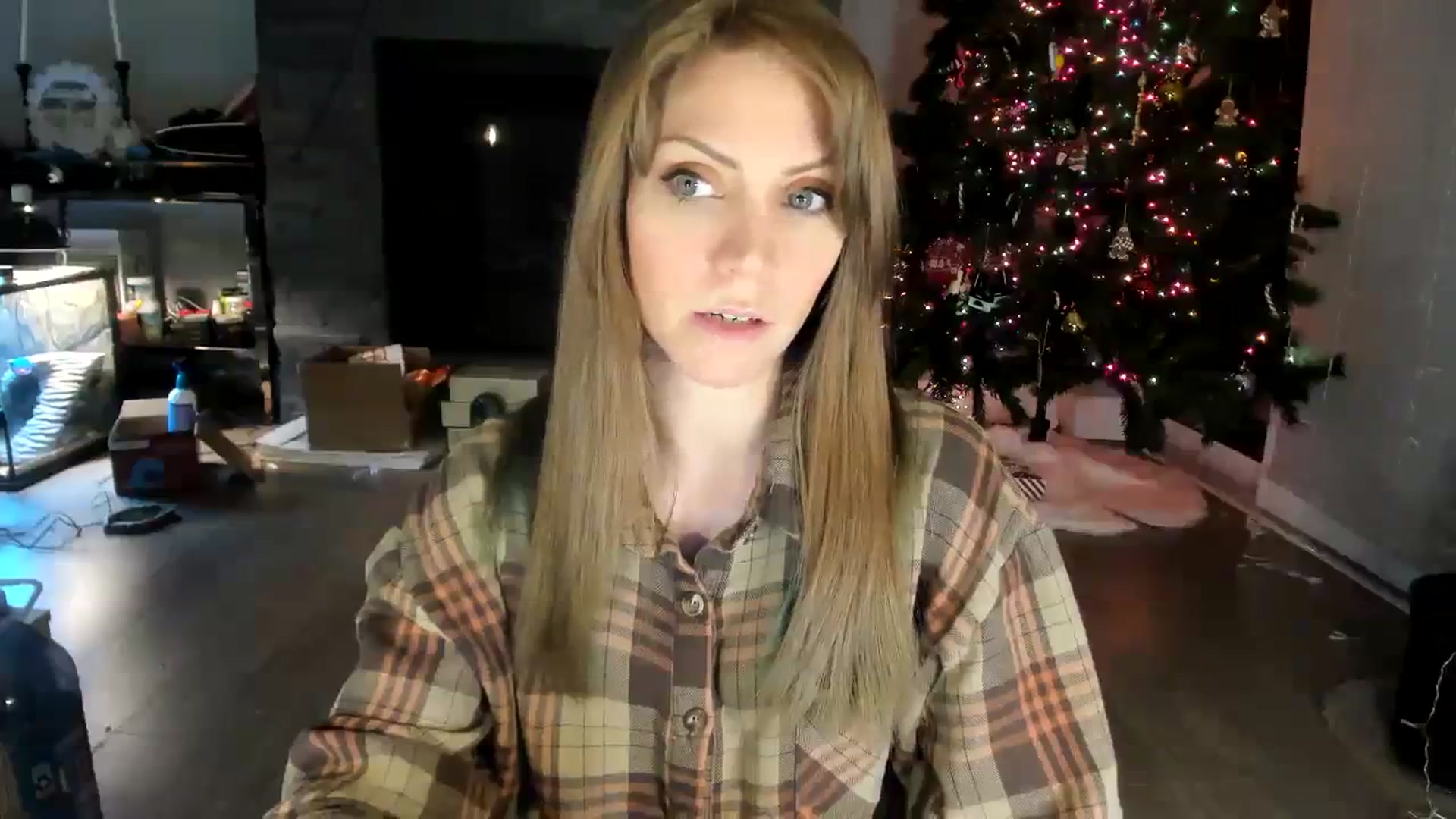Gallery image thumbnail from Laurel's myfreecams stream on, 12/31/2023, 02:14 image 9 of 20