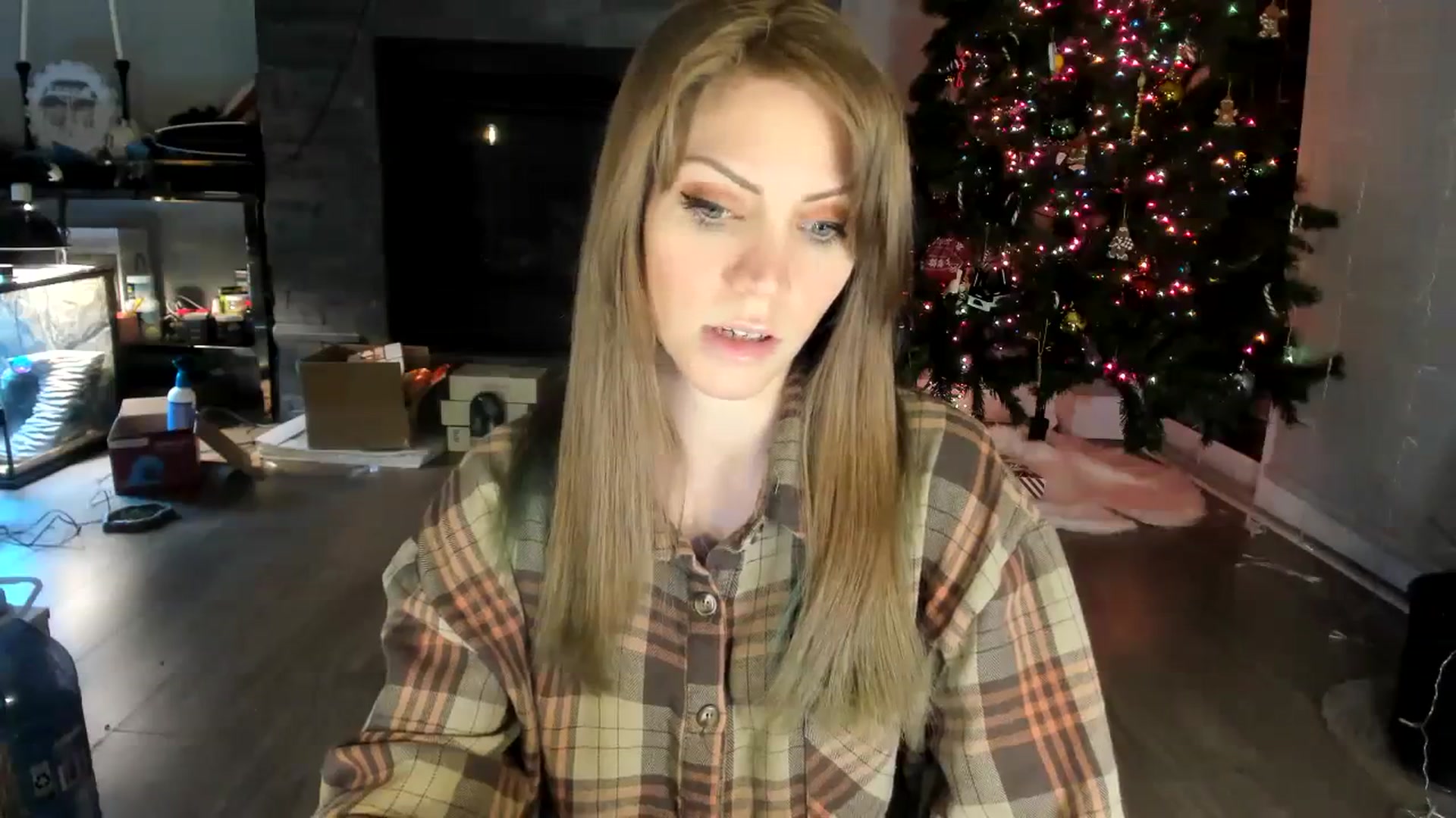 Gallery image thumbnail from Laurel's myfreecams stream on, 12/31/2023, 02:14 image 11 of 20