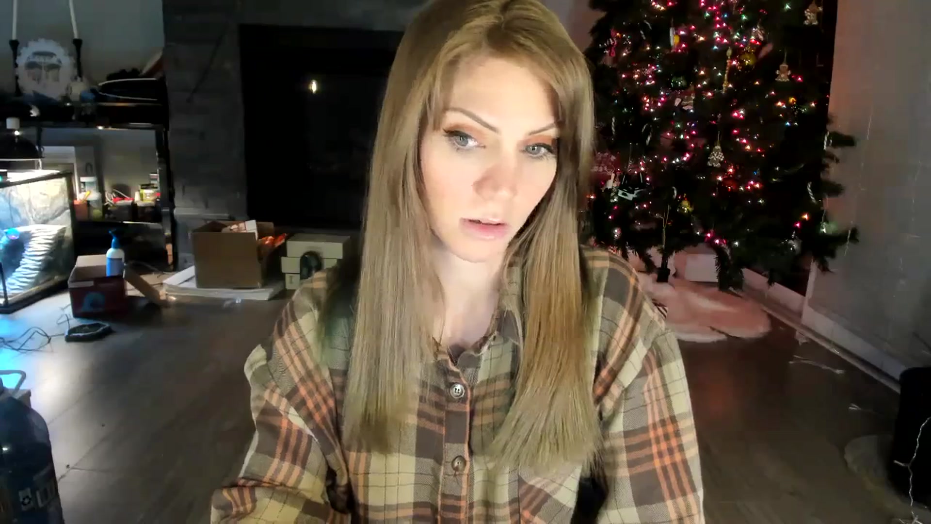 Gallery image thumbnail from Laurel's myfreecams stream on, 12/31/2023, 02:14 image 14 of 20