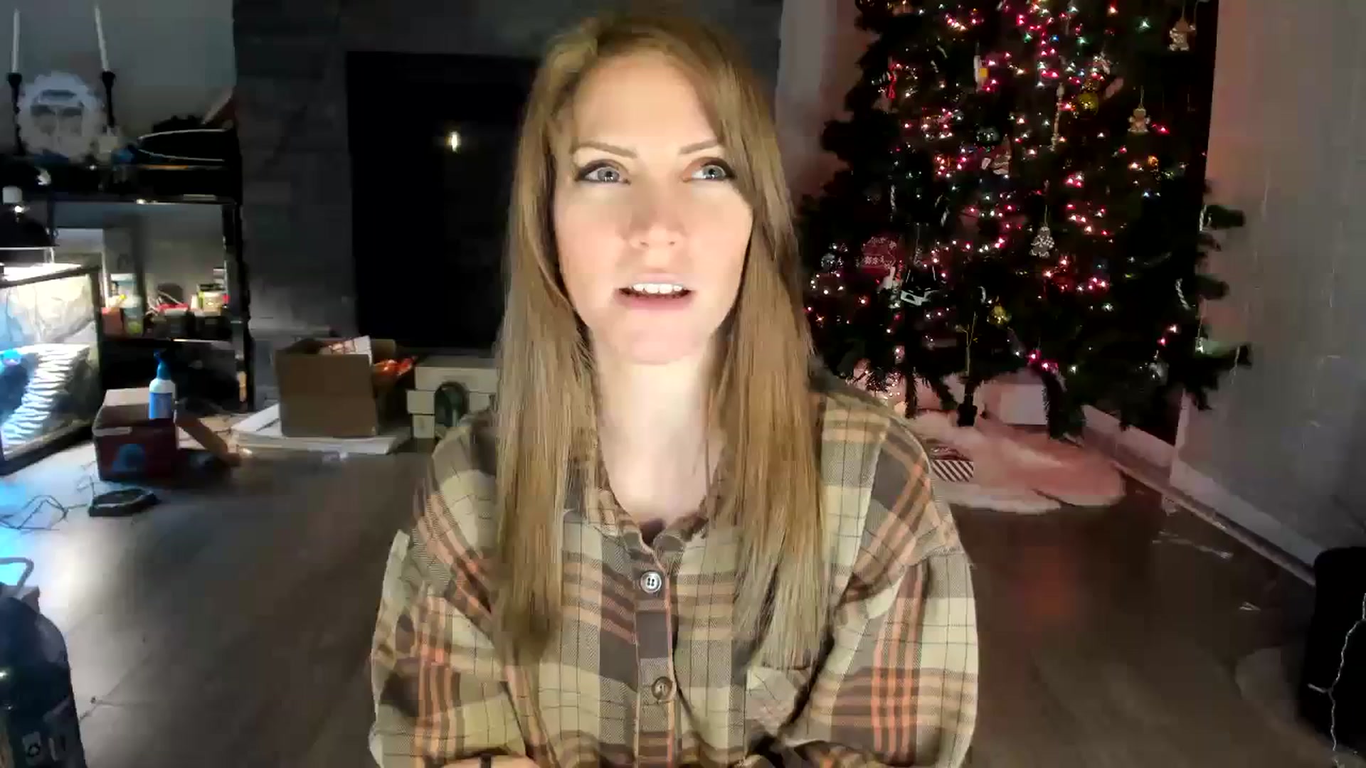 Gallery image thumbnail from Laurel's myfreecams stream on, 12/31/2023, 04:06 image 1 of 20