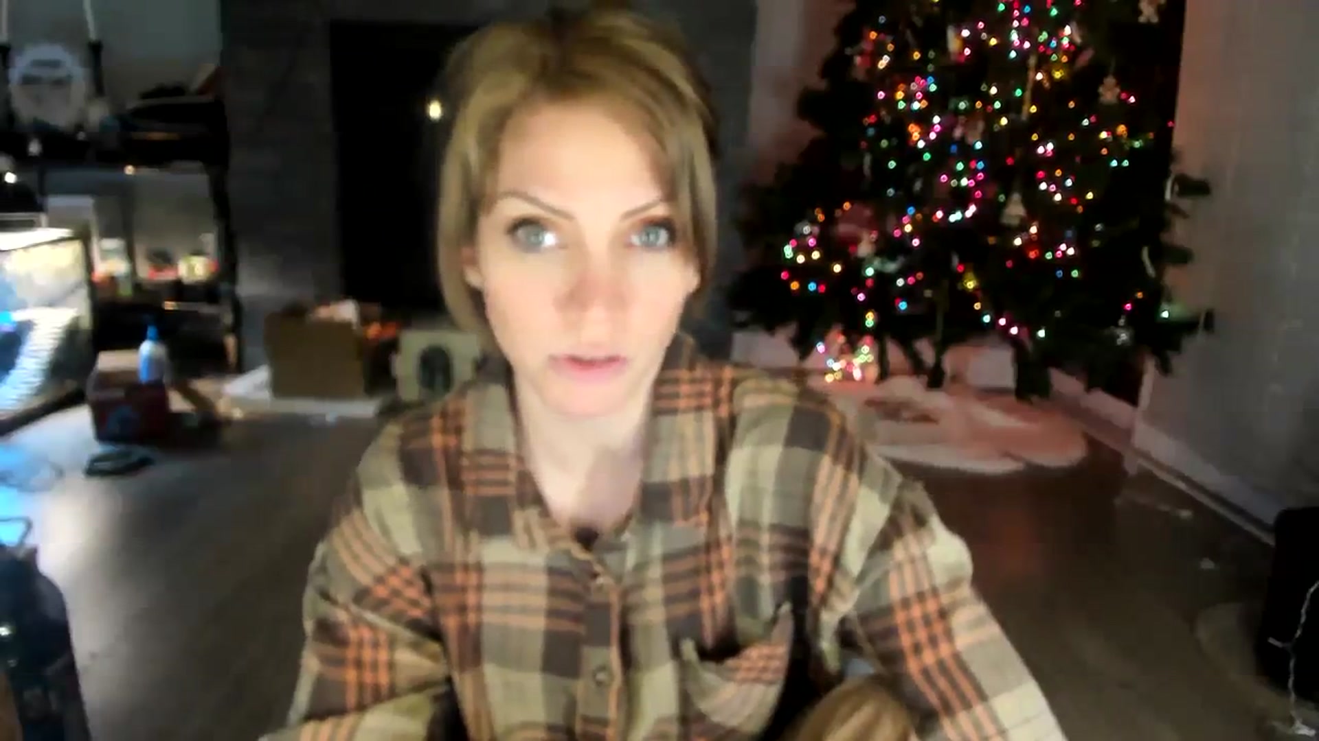 Gallery image thumbnail from Laurel's myfreecams stream on, 12/31/2023, 04:06 image 20 of 20