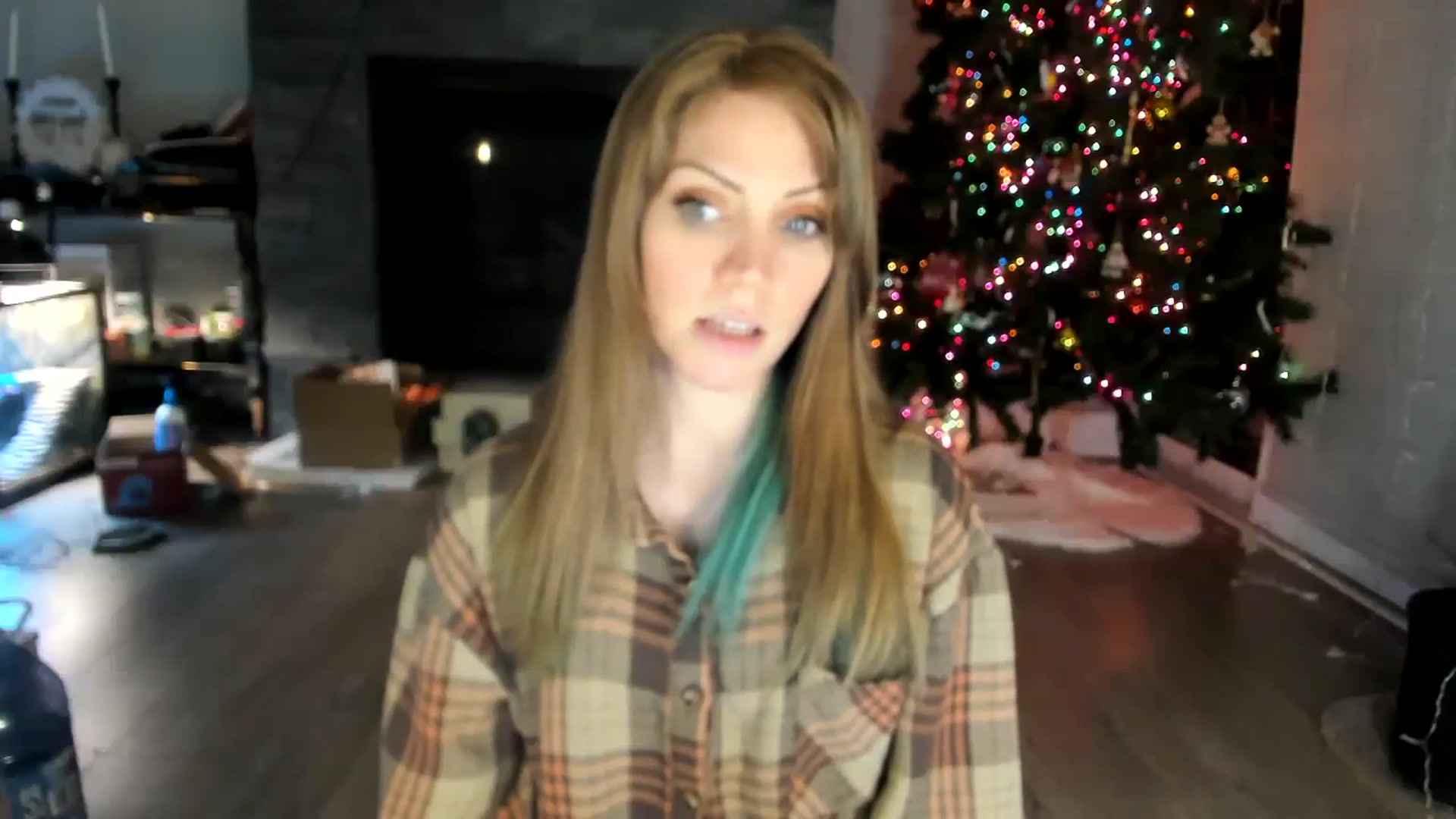 Gallery image thumbnail from Laurel's myfreecams stream on, 12/31/2023, 04:06 image 8 of 20