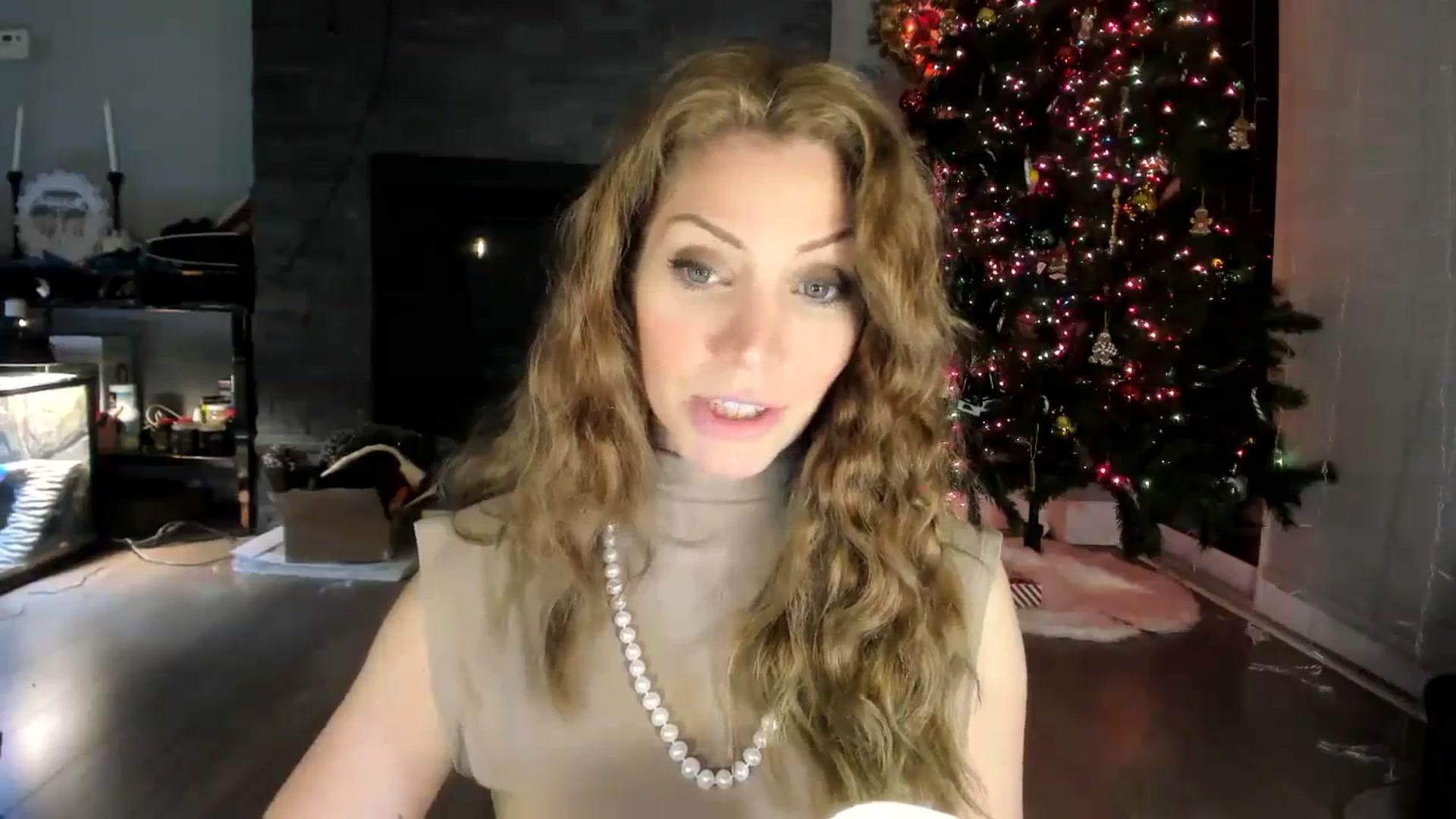 Gallery image thumbnail from Laurel's myfreecams stream on, 01/03/2024, 03:22 image 9 of 20