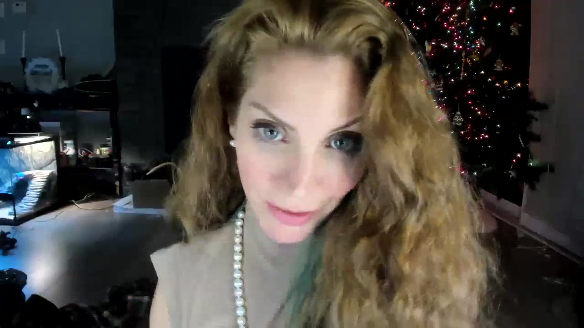 Gallery image thumbnail from Laurel's myfreecams stream on, 01/03/2024, 06:25 image 2 of 20