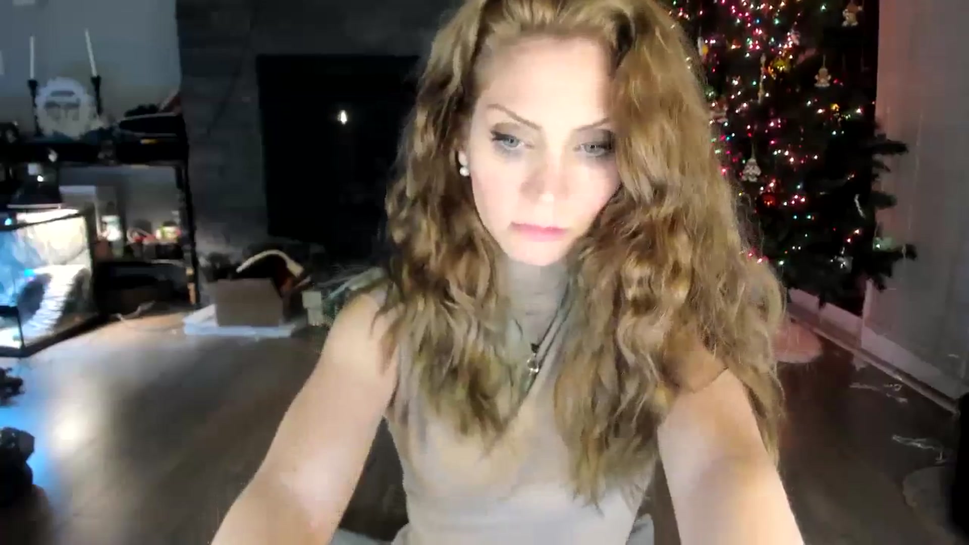 Gallery image thumbnail from Laurel's myfreecams stream on, 01/03/2024, 06:45 image 11 of 20