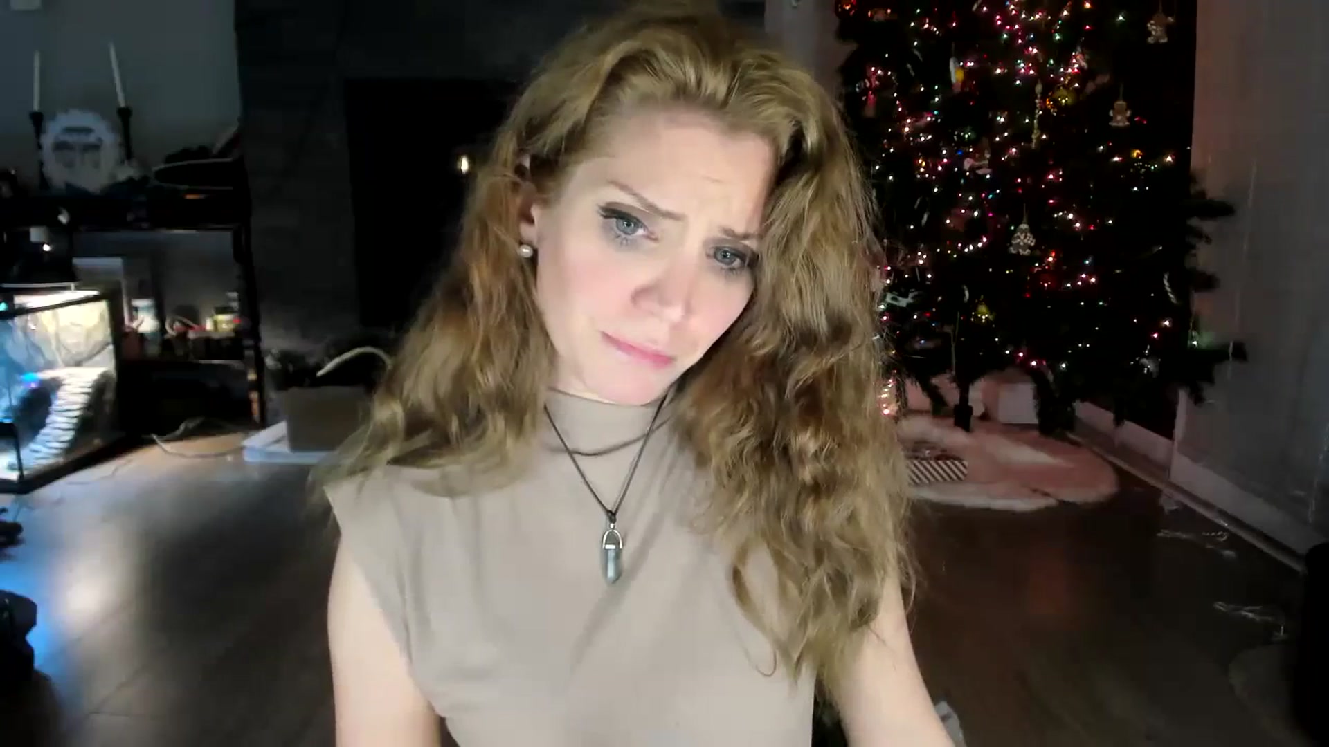 Gallery image thumbnail from Laurel's myfreecams stream on, 01/03/2024, 06:45 image 3 of 20
