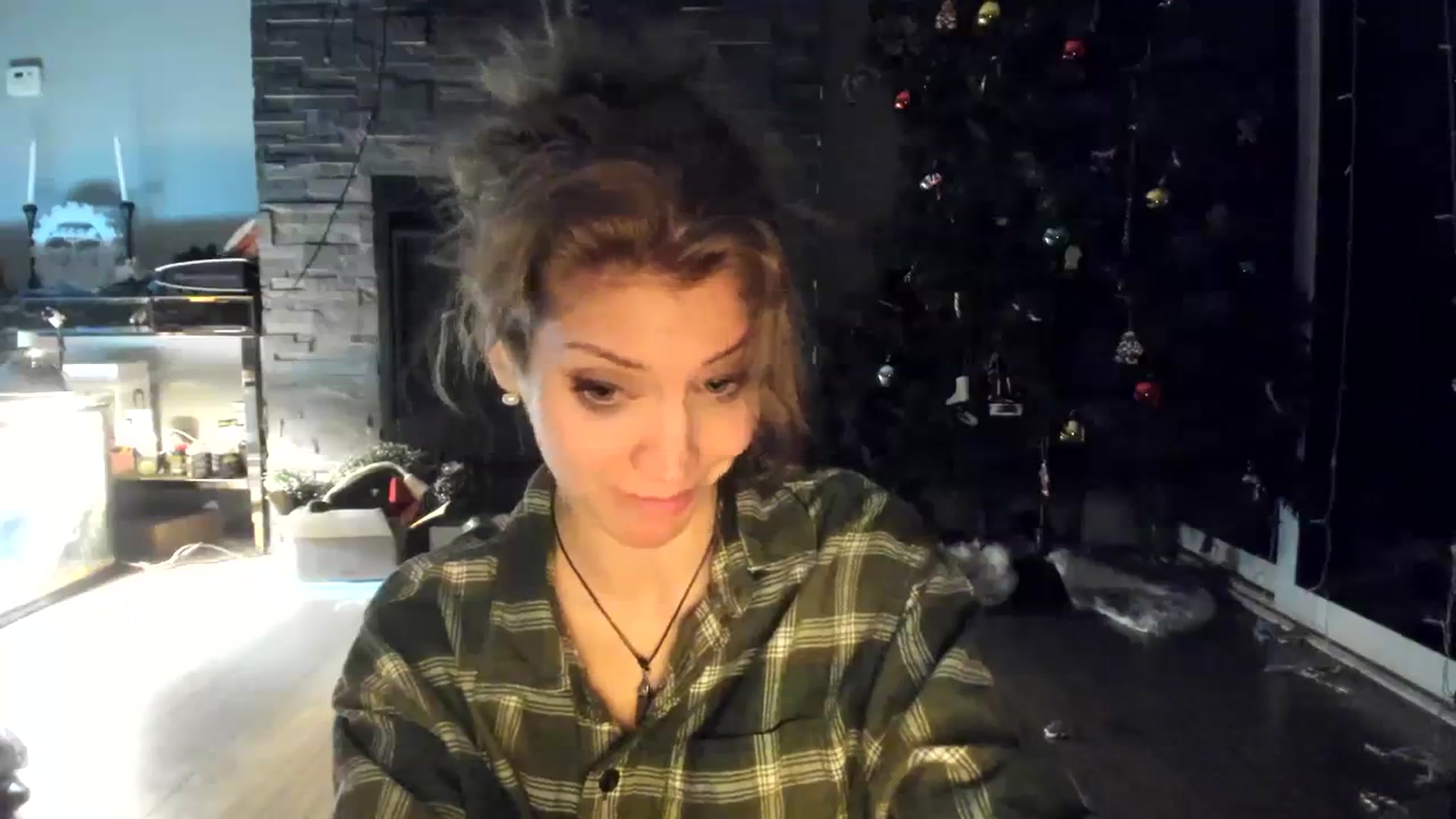 Gallery image thumbnail from Laurel's myfreecams stream on, 01/03/2024, 09:20 image 16 of 20