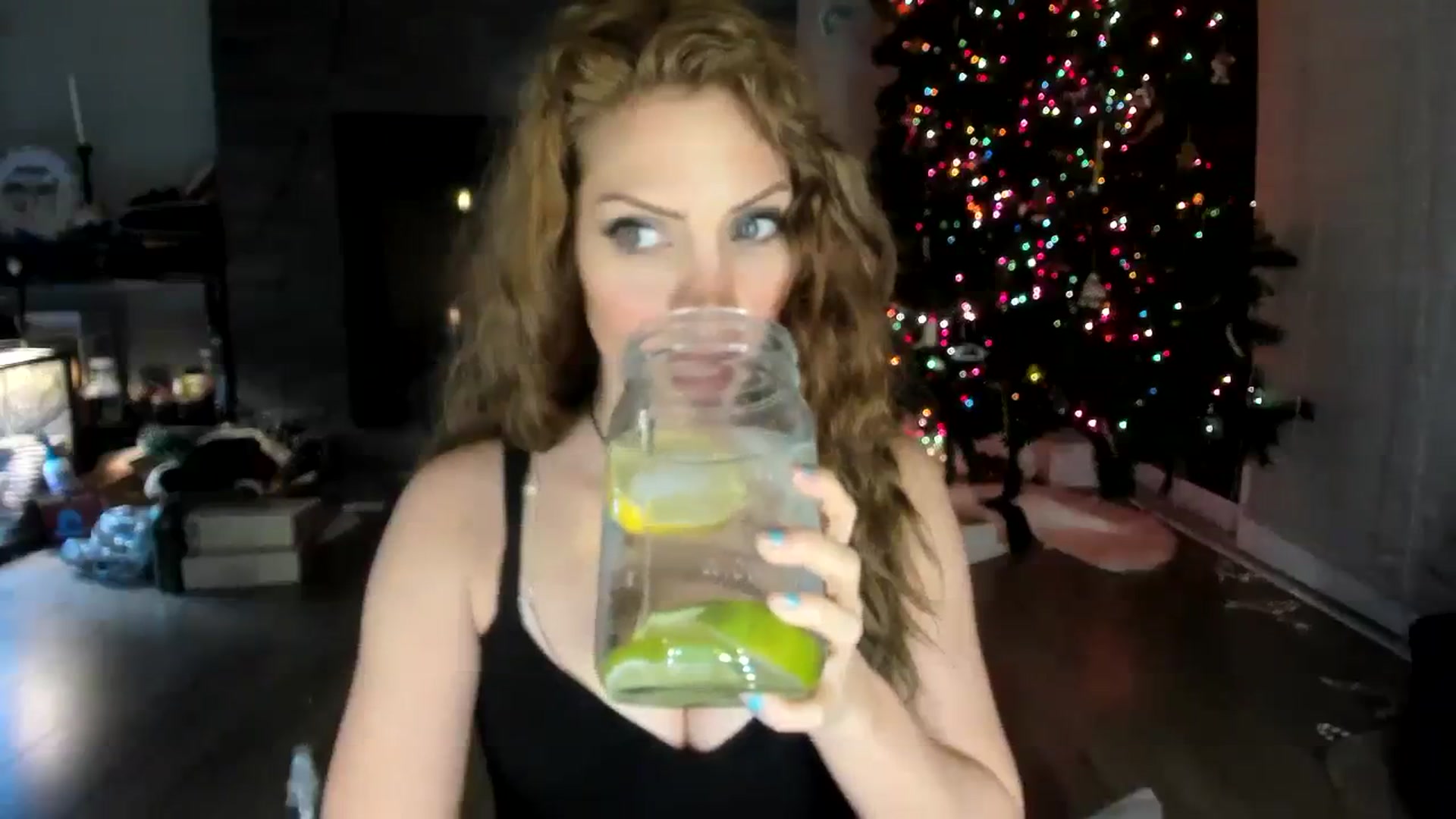 Gallery image thumbnail from Laurel's myfreecams stream on, 01/05/2024, 04:06 image 6 of 20