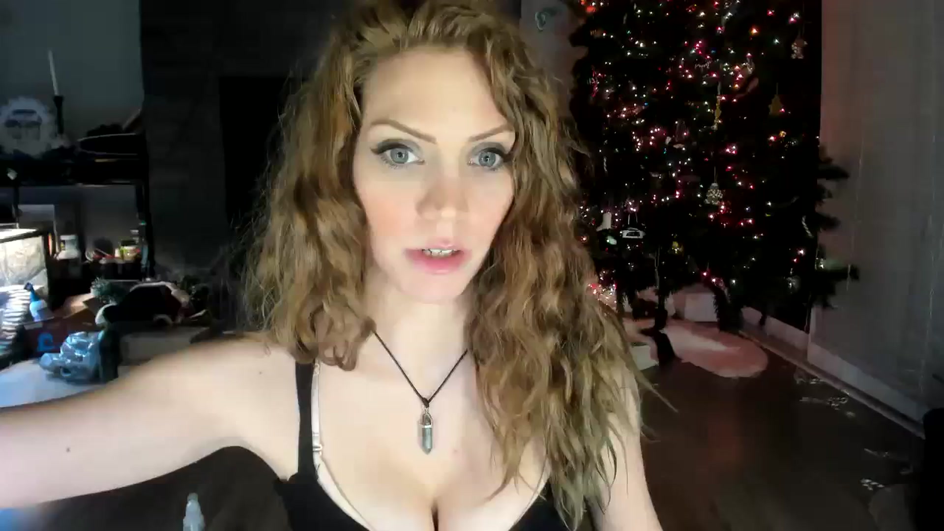 Gallery image thumbnail from Laurel's myfreecams stream on, 01/05/2024, 04:06 image 16 of 20