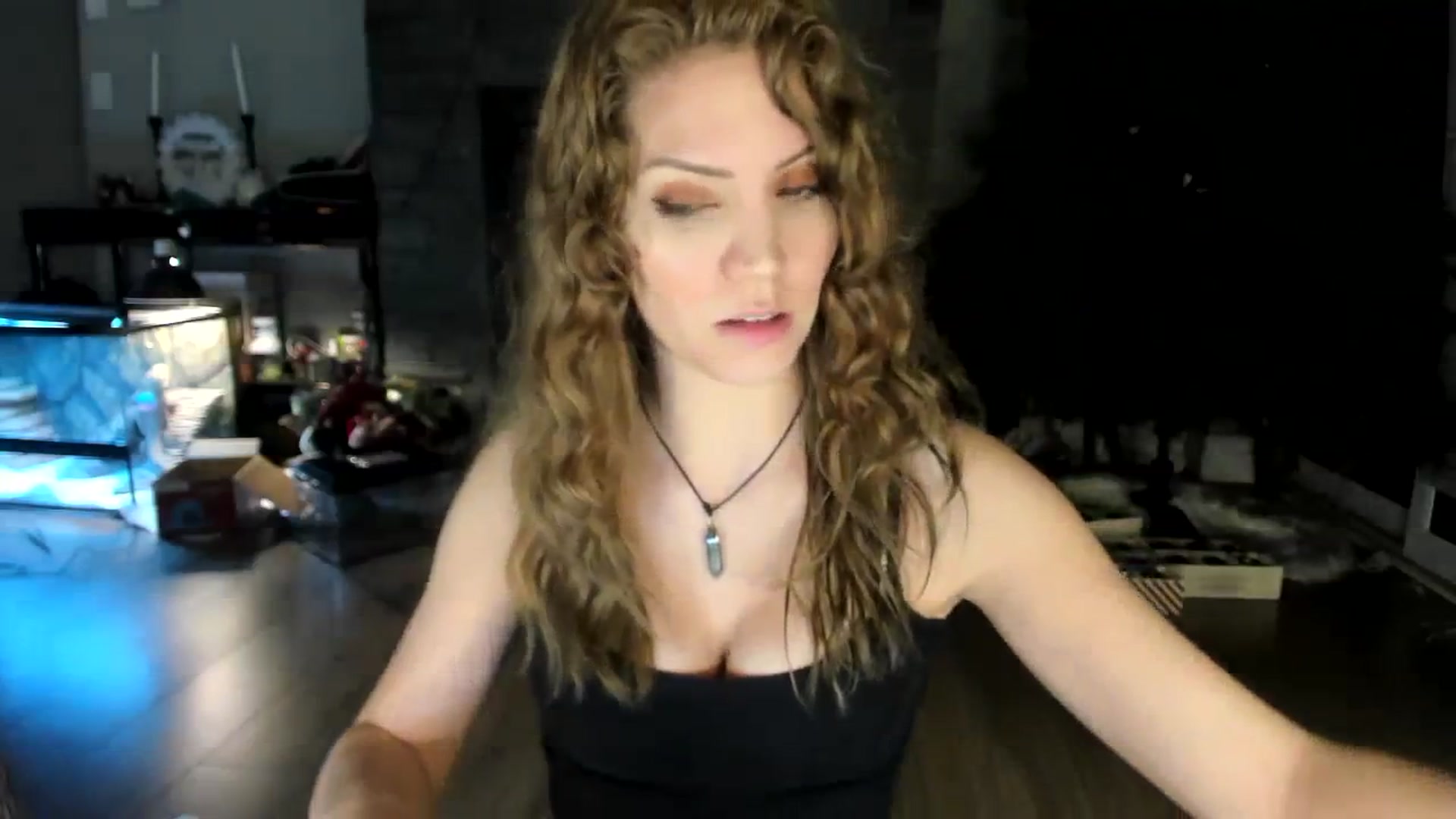 Gallery image thumbnail from Laurel's myfreecams stream on, 01/06/2024, 04:22 image 8 of 20