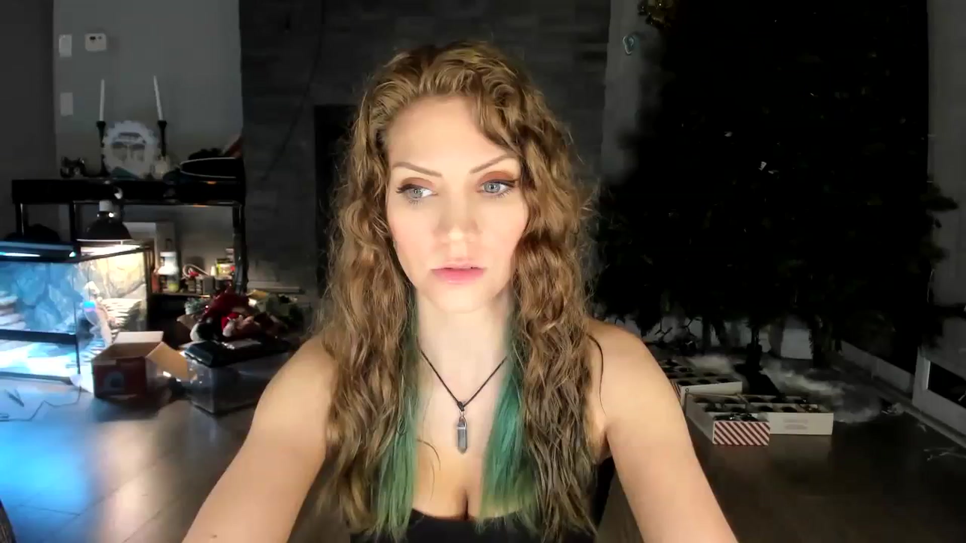 Gallery image thumbnail from Laurel's myfreecams stream on, 01/06/2024, 04:22 image 1 of 20