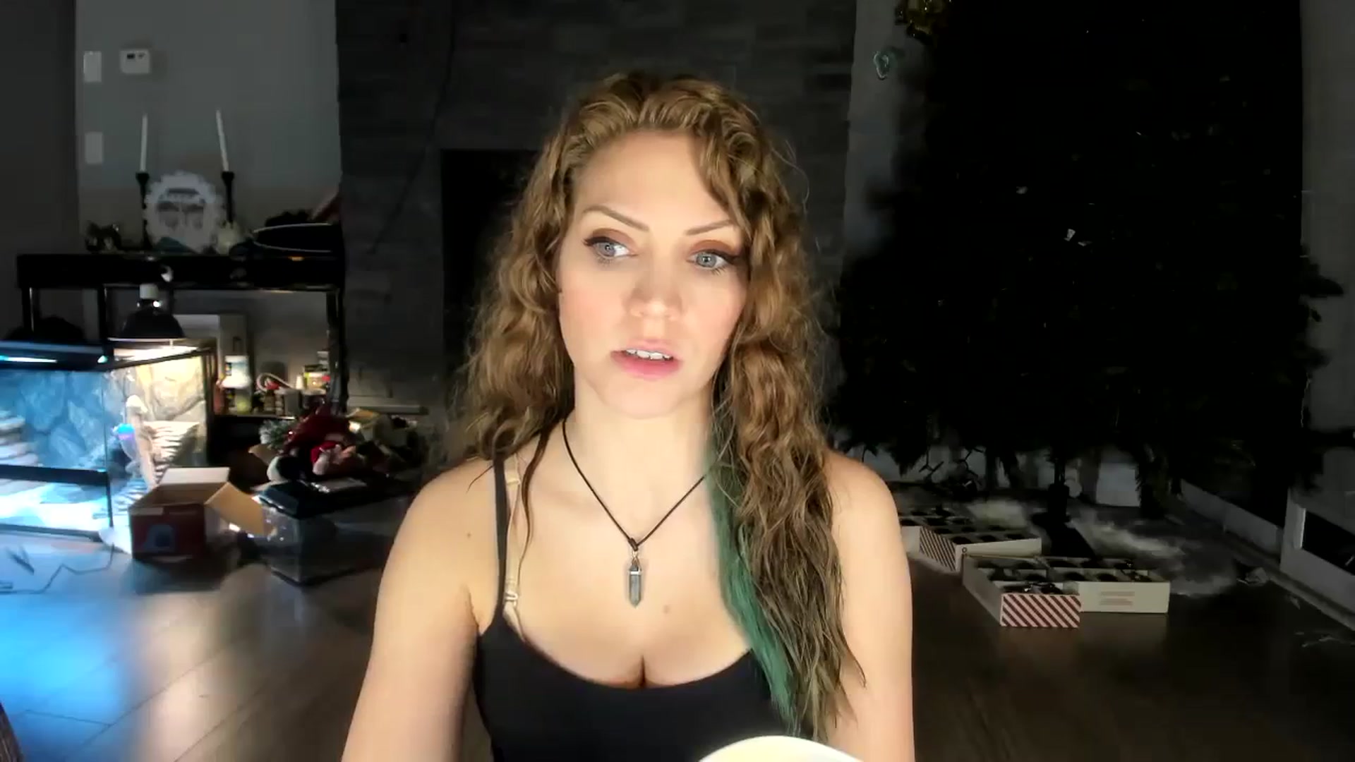 Gallery image thumbnail from Laurel's myfreecams stream on, 01/06/2024, 04:22 image 2 of 20