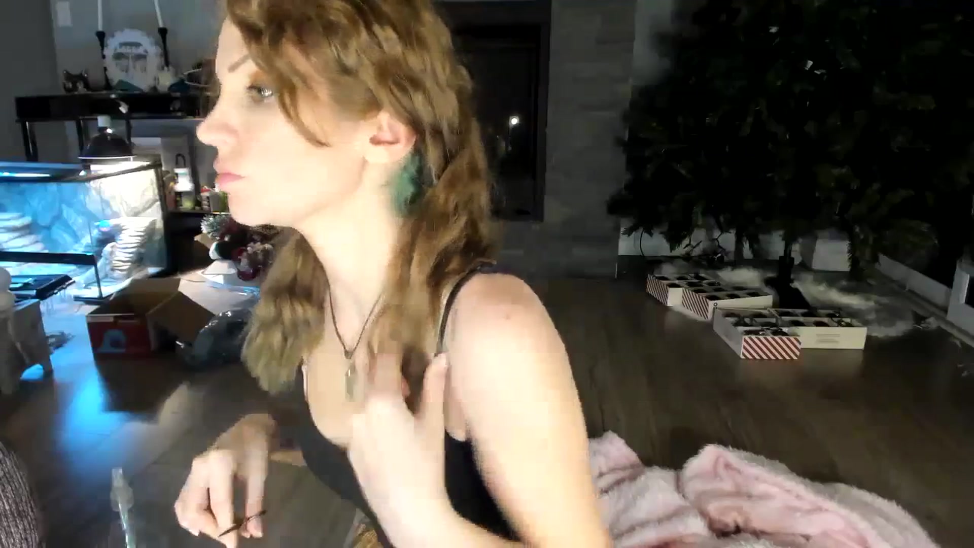 Gallery image thumbnail from Laurel's myfreecams stream on, 01/06/2024, 08:50 image 14 of 20