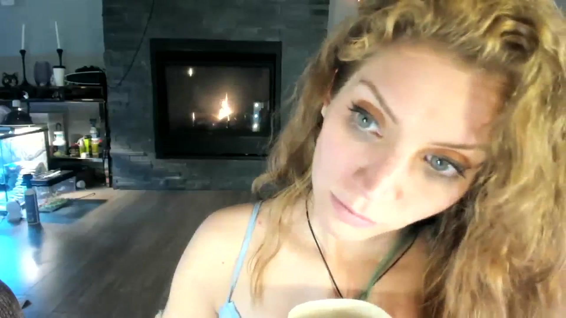 Gallery image thumbnail from Laurel's myfreecams stream on, 01/09/2024, 08:48 image 8 of 20