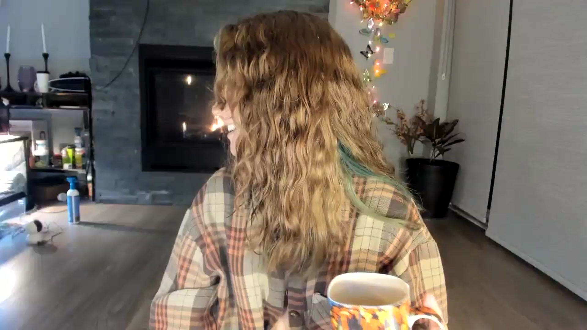 Gallery image thumbnail from Laurel's myfreecams stream on, 01/10/2024, 03:23 image 15 of 20