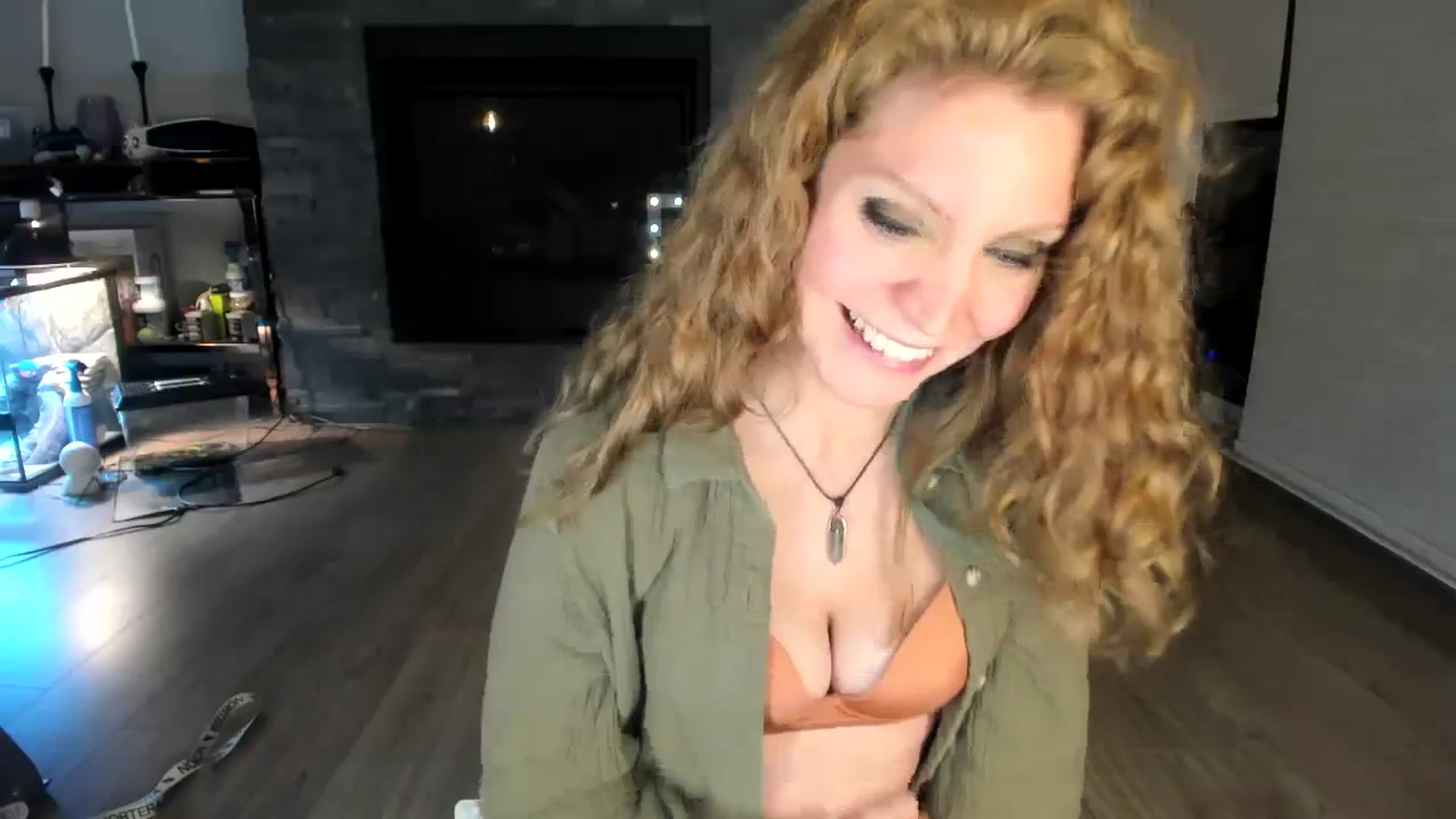 Gallery image thumbnail from Laurel's myfreecams stream on, 01/12/2024, 09:56 image 20 of 20
