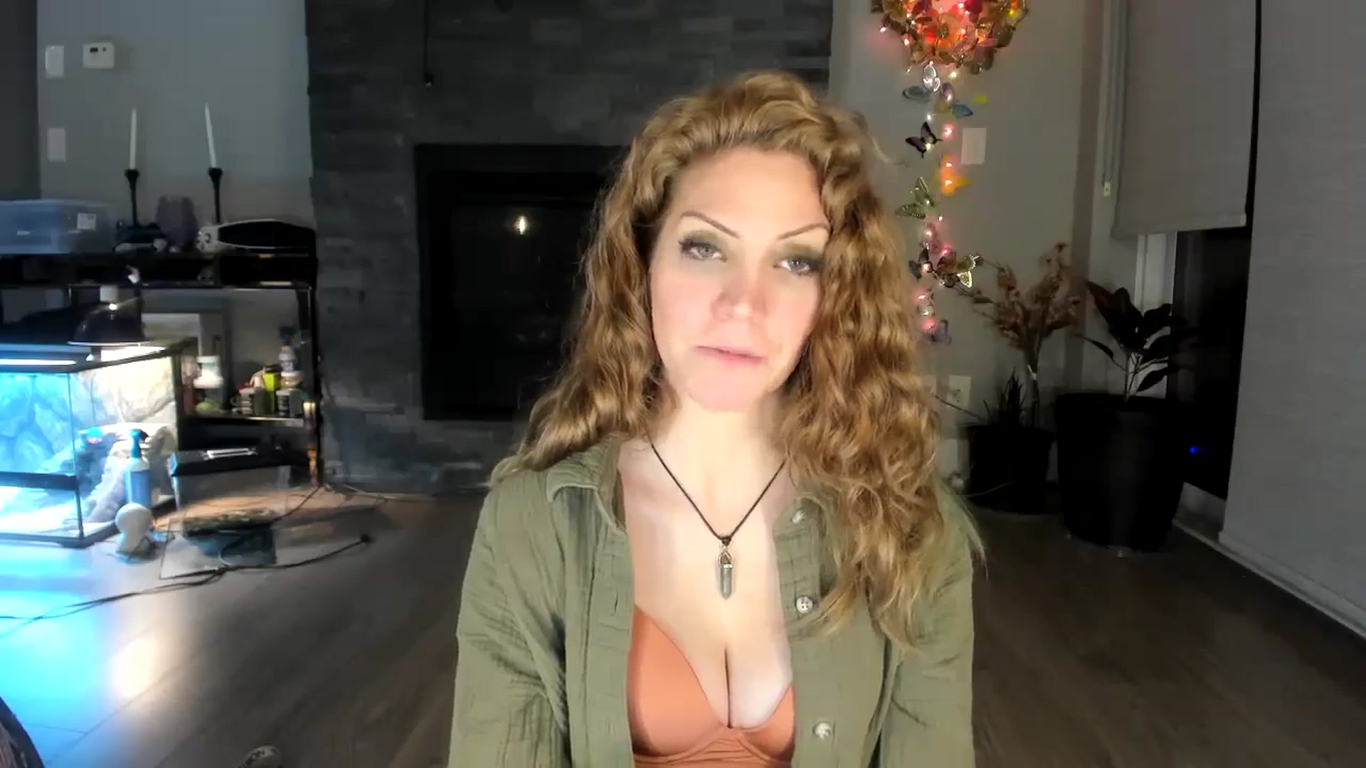 Gallery image thumbnail from Laurel's myfreecams stream on, 01/12/2024, 09:56 image 14 of 20