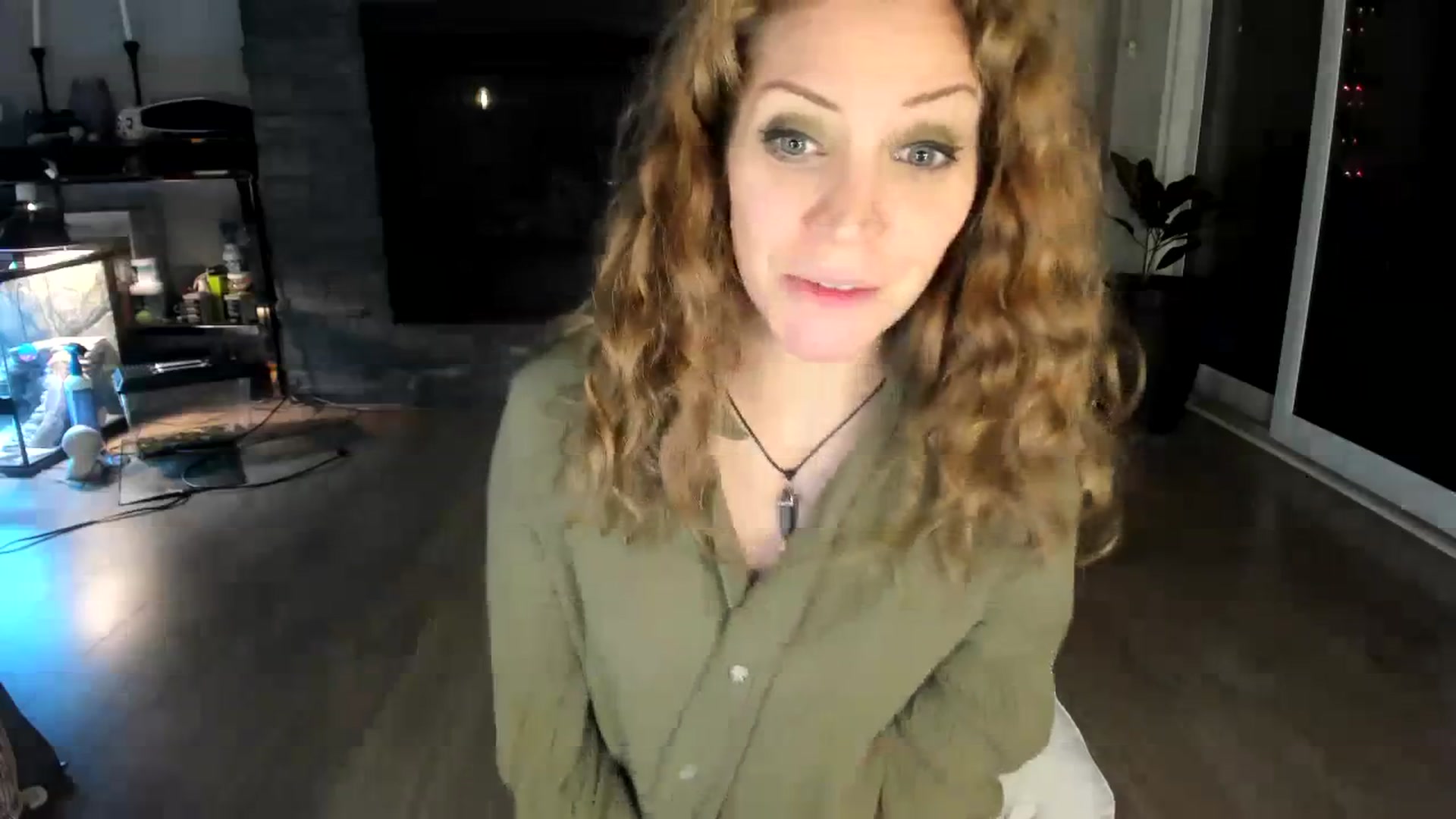 Gallery image thumbnail from Laurel's myfreecams stream on, 01/12/2024, 12:01 image 4 of 20