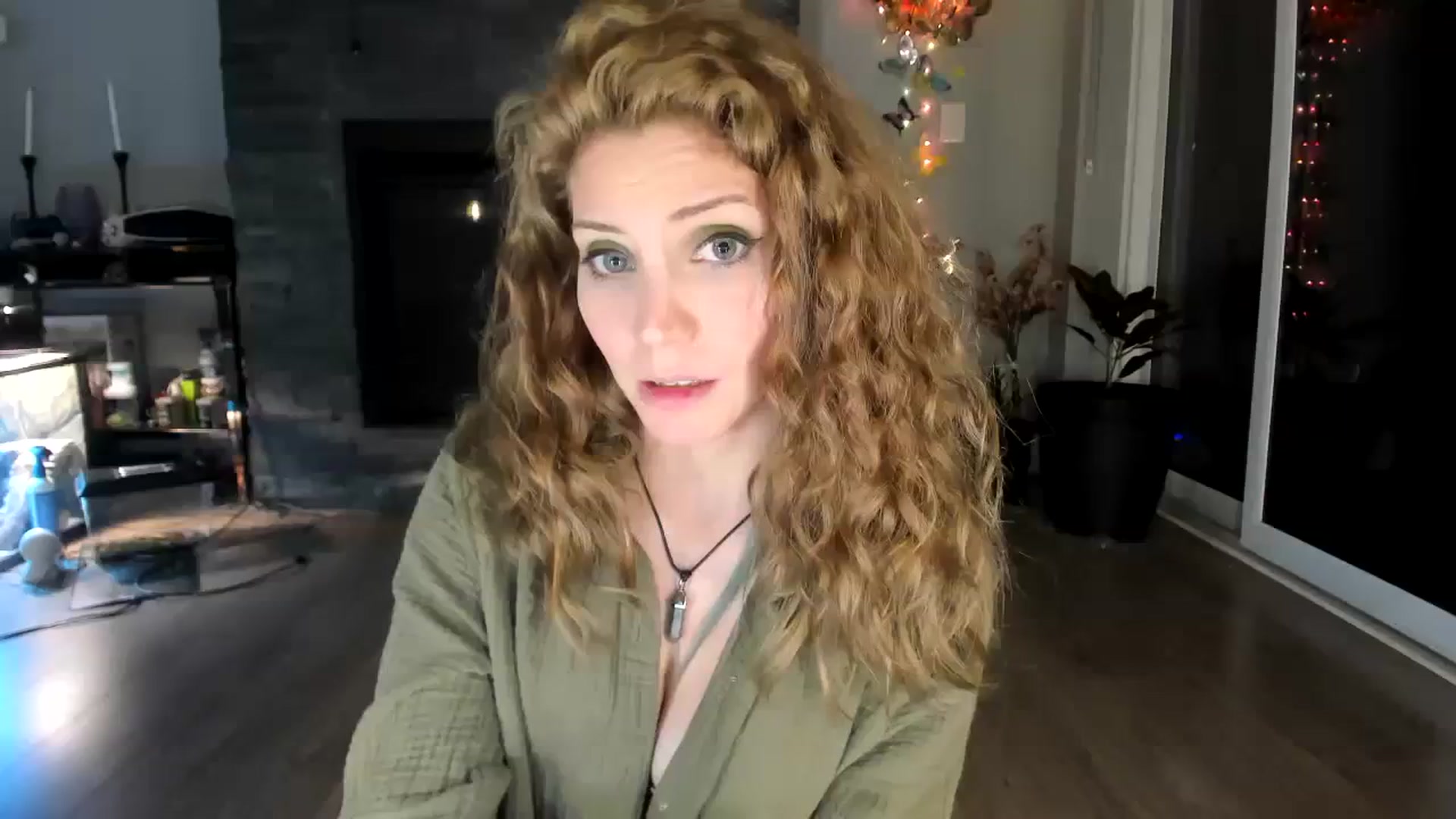 Gallery image thumbnail from Laurel's myfreecams stream on, 01/12/2024, 14:01 image 1 of 20