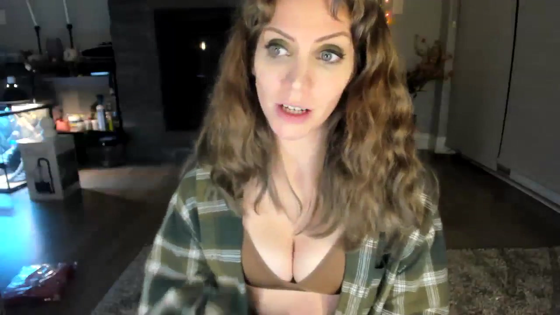 Gallery image thumbnail from Laurel's myfreecams stream on, 01/26/2024, 06:55 image 9 of 20