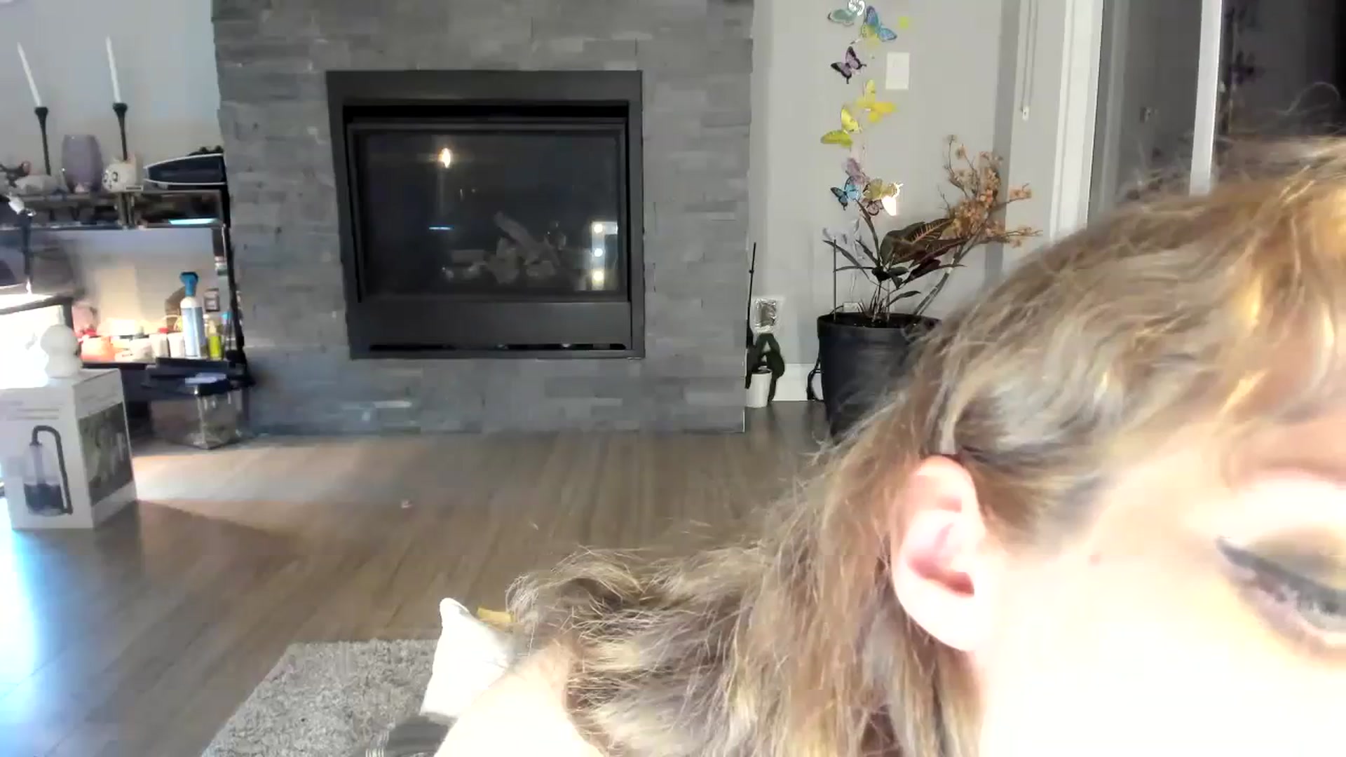Gallery image thumbnail from Laurel's myfreecams stream on, 01/26/2024, 06:55 image 17 of 20