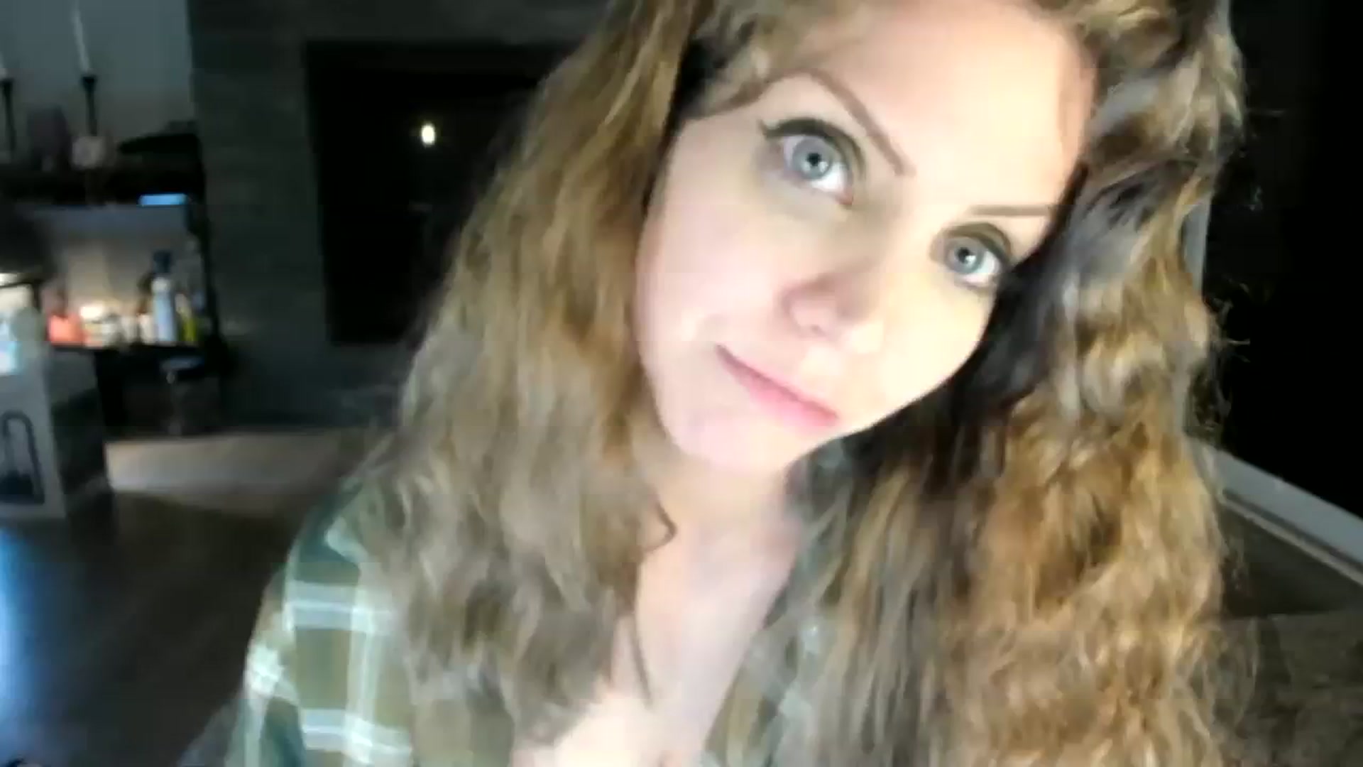Gallery image thumbnail from Laurel's myfreecams stream on, 01/26/2024, 07:41 image 10 of 20