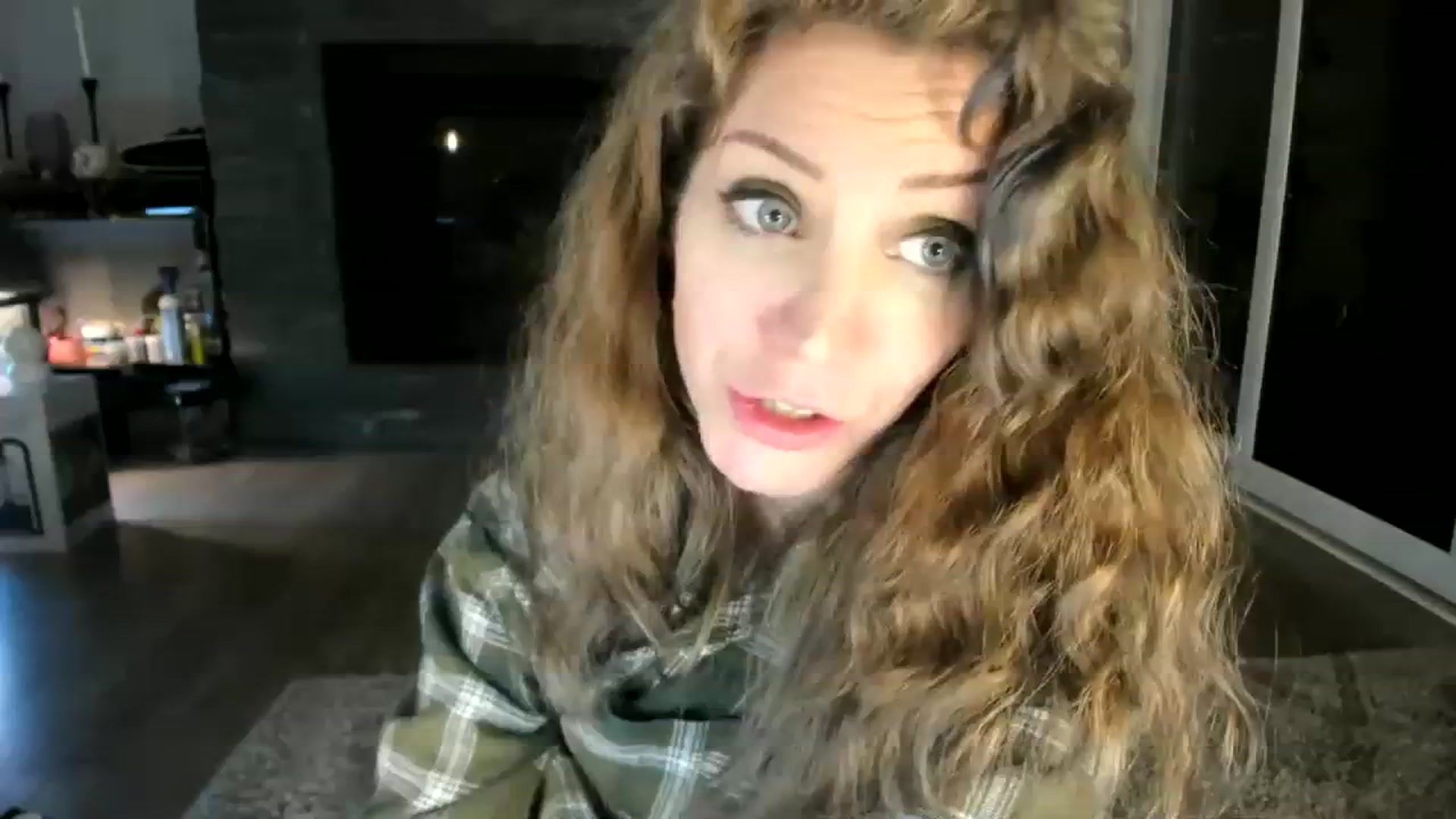 Gallery image thumbnail from Laurel's myfreecams stream on, 01/26/2024, 07:41 image 18 of 20
