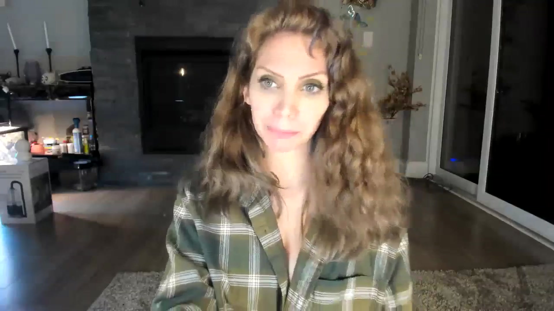 Gallery image thumbnail from Laurel's myfreecams stream on, 01/26/2024, 08:01 image 14 of 20