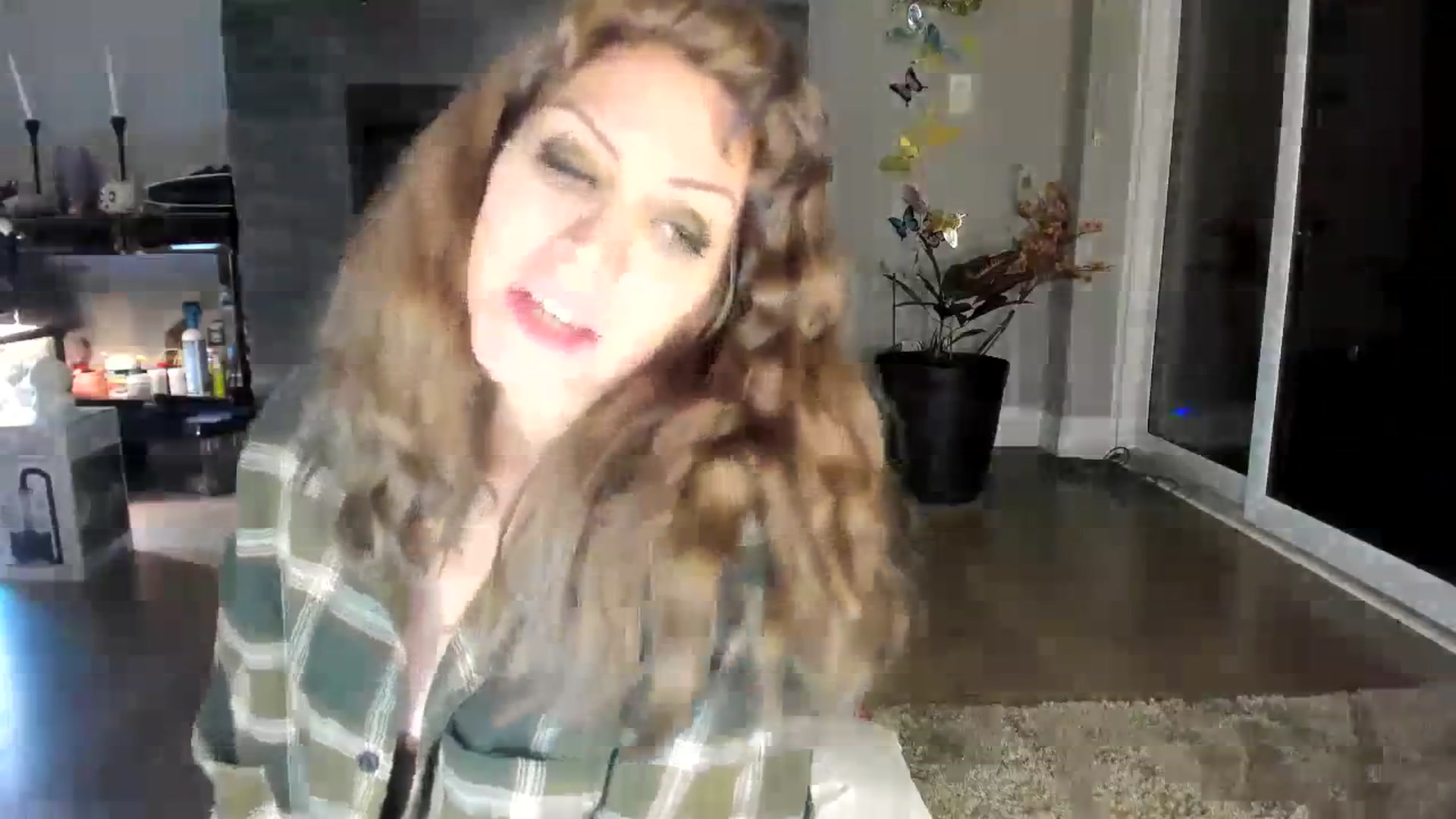 Gallery image thumbnail from Laurel's myfreecams stream on, 01/26/2024, 08:01 image 6 of 20