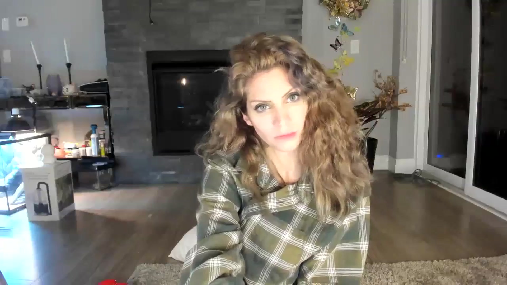 Gallery image thumbnail from Laurel's myfreecams stream on, 01/26/2024, 09:28 image 7 of 20