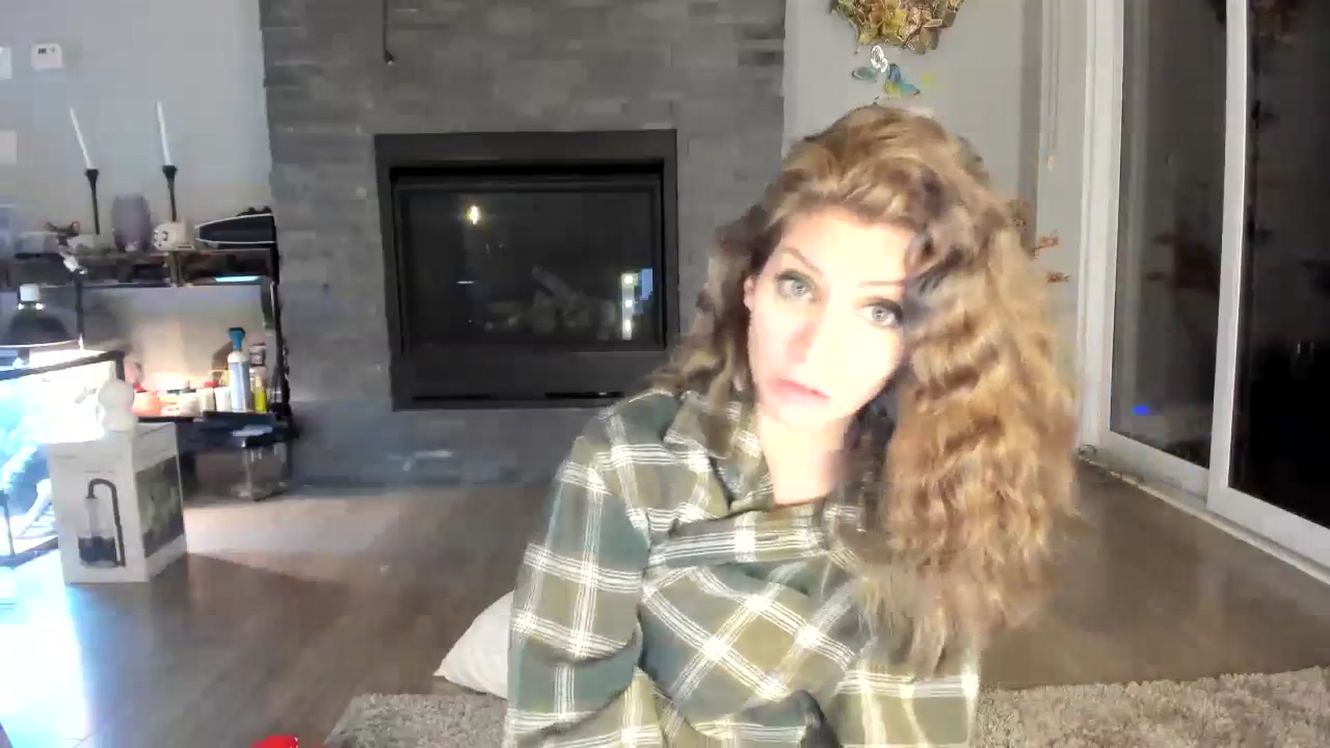 Gallery image thumbnail from Laurel's myfreecams stream on, 01/26/2024, 09:28 image 5 of 20