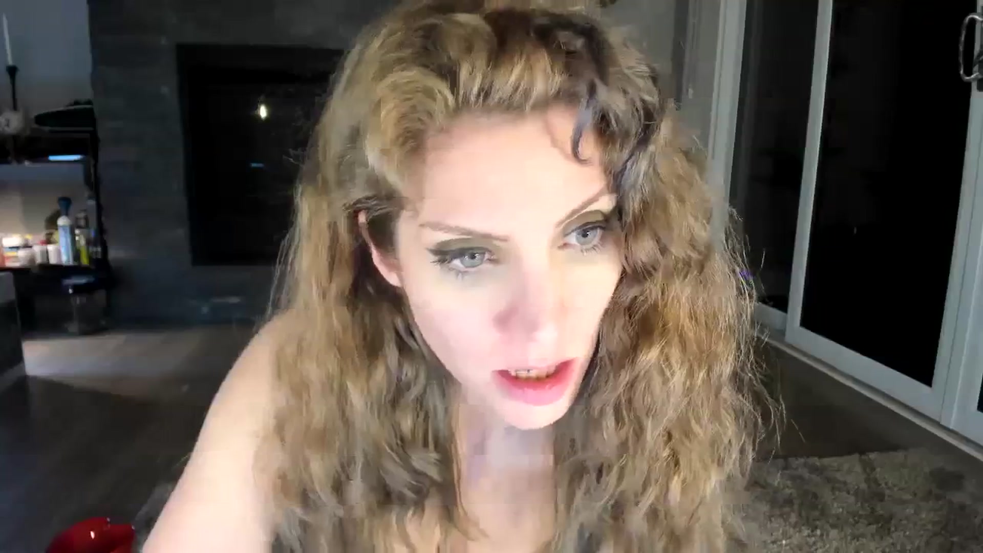 Gallery image thumbnail from Laurel's myfreecams stream on, 01/26/2024, 09:28 image 18 of 20