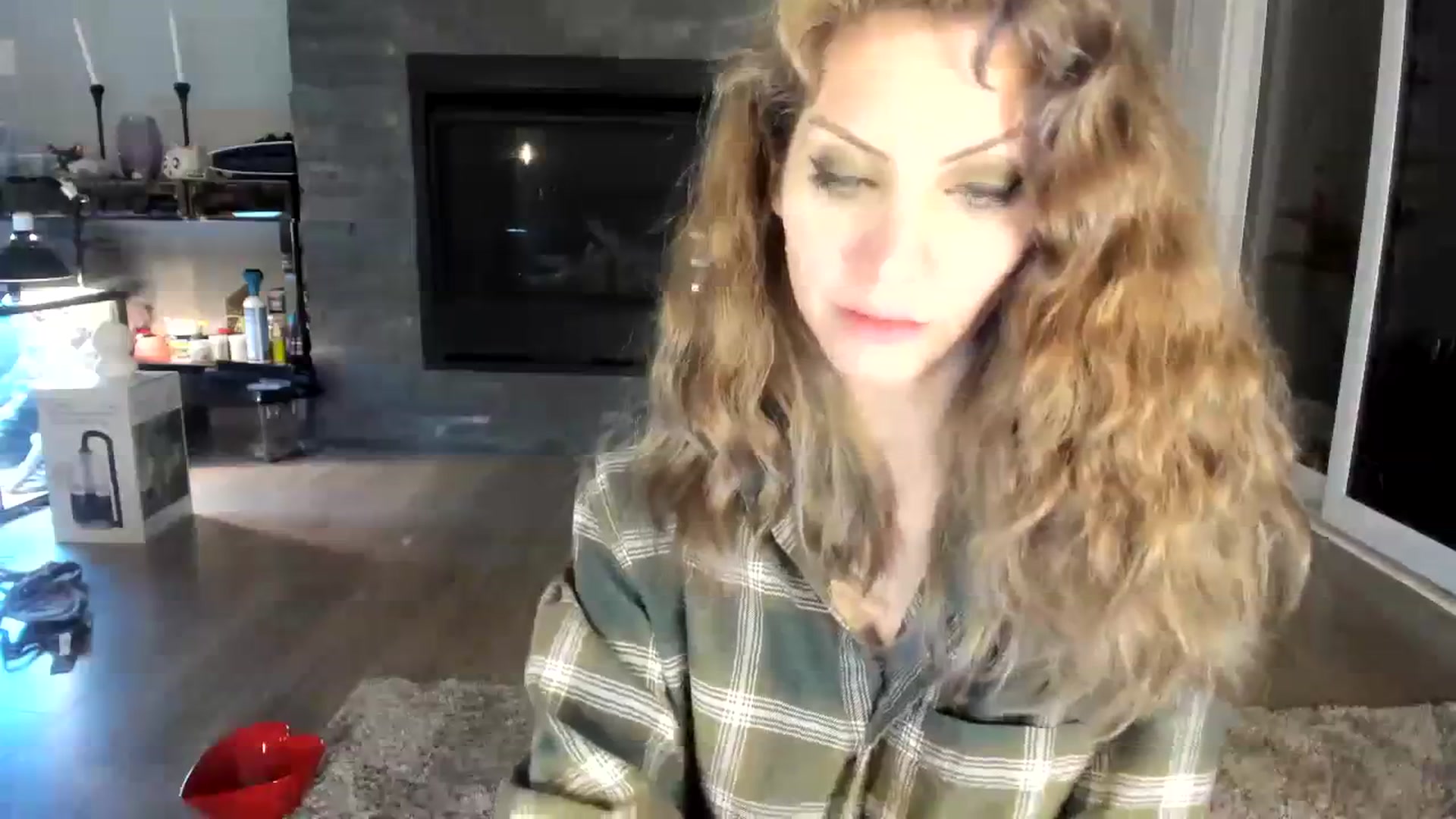 Gallery image thumbnail from Laurel's myfreecams stream on, 01/26/2024, 09:57 image 4 of 20