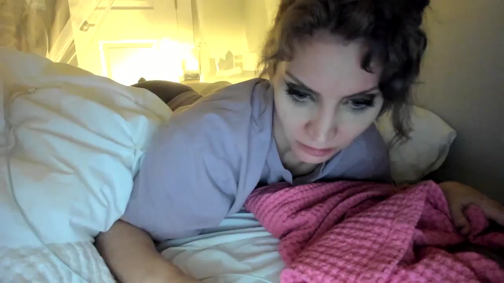 Gallery image thumbnail from Laurel's myfreecams stream on, 01/26/2024, 10:12 image 18 of 20