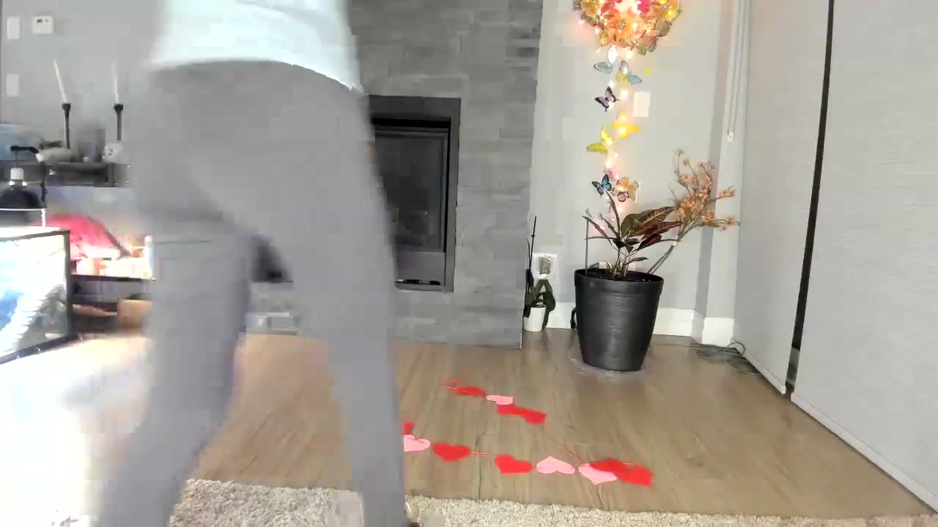 Gallery image thumbnail from Laurel's myfreecams stream on, 01/29/2024, 02:53 image 14 of 20