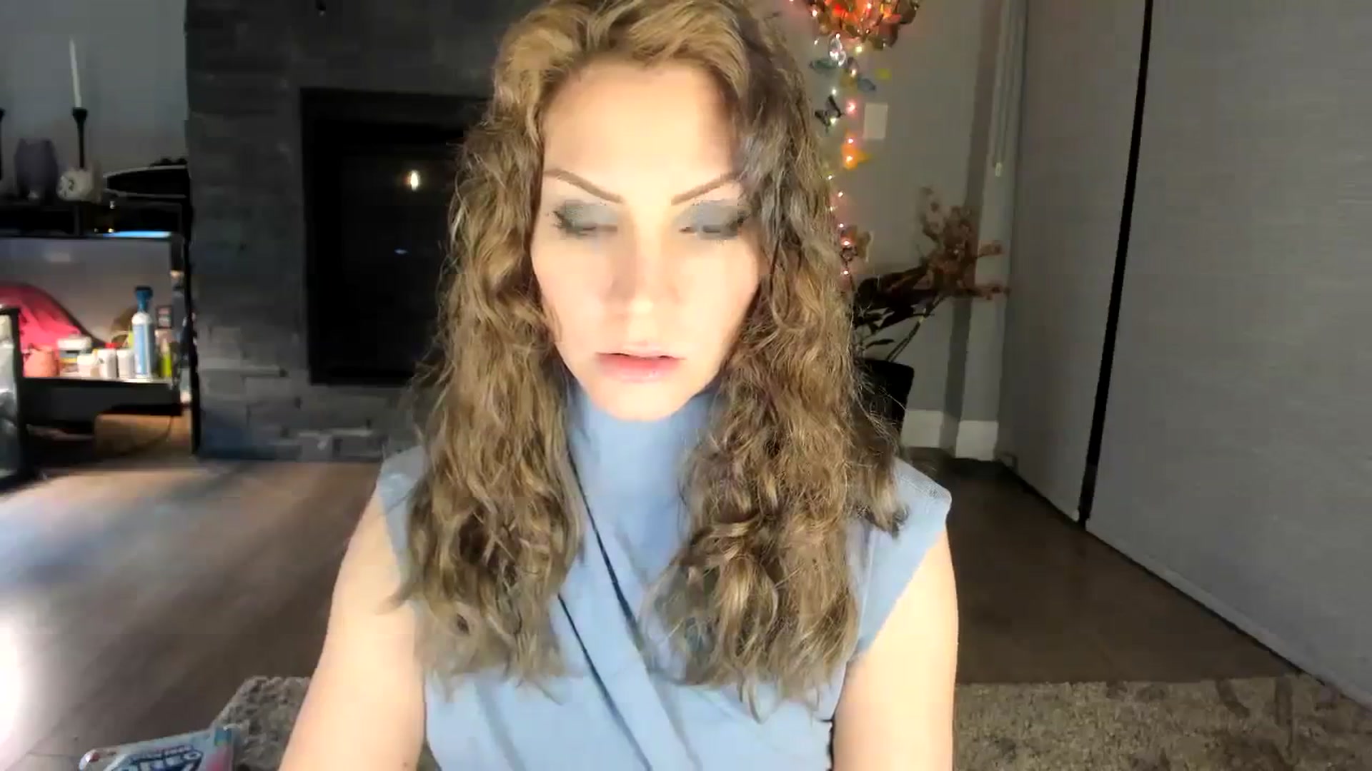 Gallery image thumbnail from Laurel's myfreecams stream on, 01/29/2024, 02:53 image 4 of 20