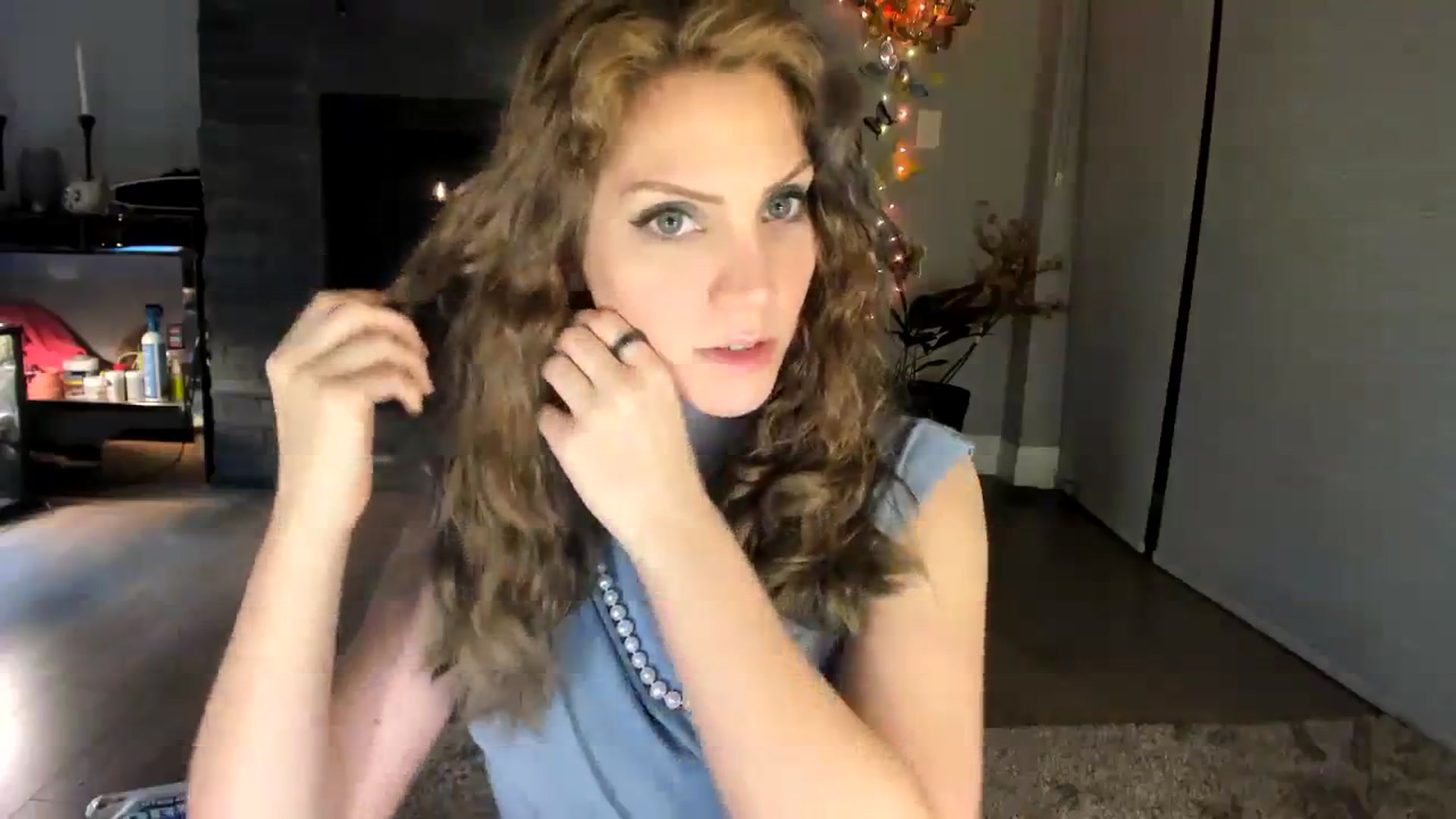 Gallery image thumbnail from Laurel's myfreecams stream on, 01/29/2024, 02:53 image 6 of 20