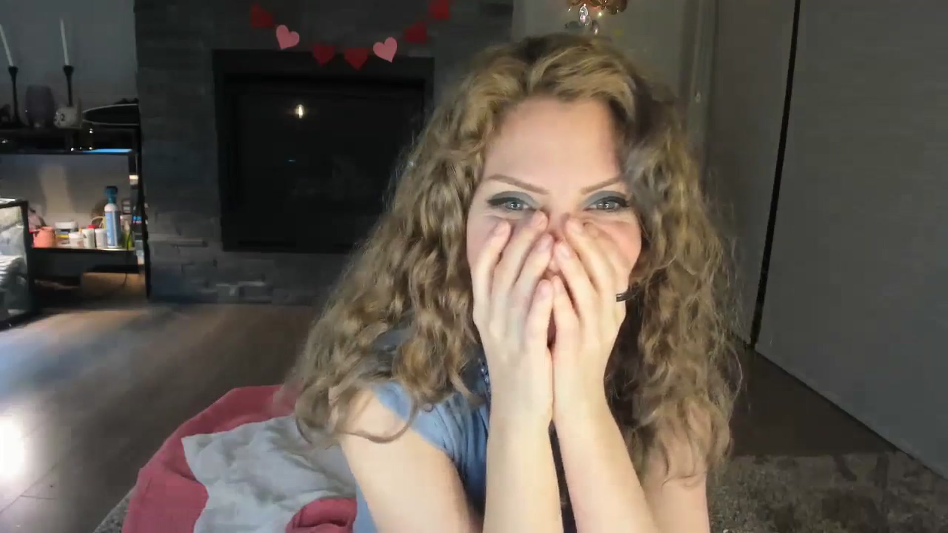Gallery image thumbnail from Laurel's myfreecams stream on, 01/29/2024, 04:00 image 15 of 20