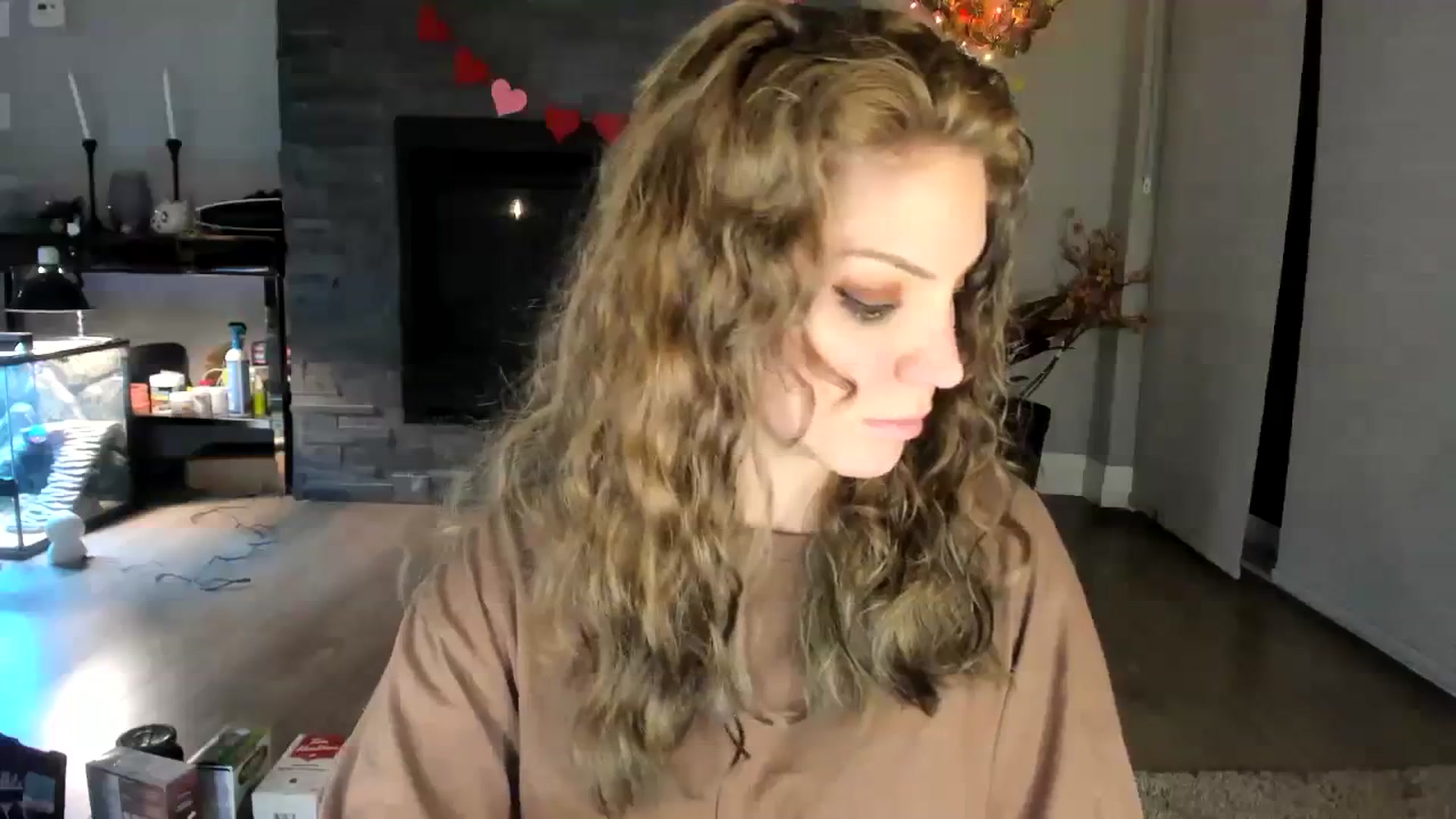 Gallery image thumbnail from Laurel's myfreecams stream on, 01/30/2024, 03:24 image 18 of 20