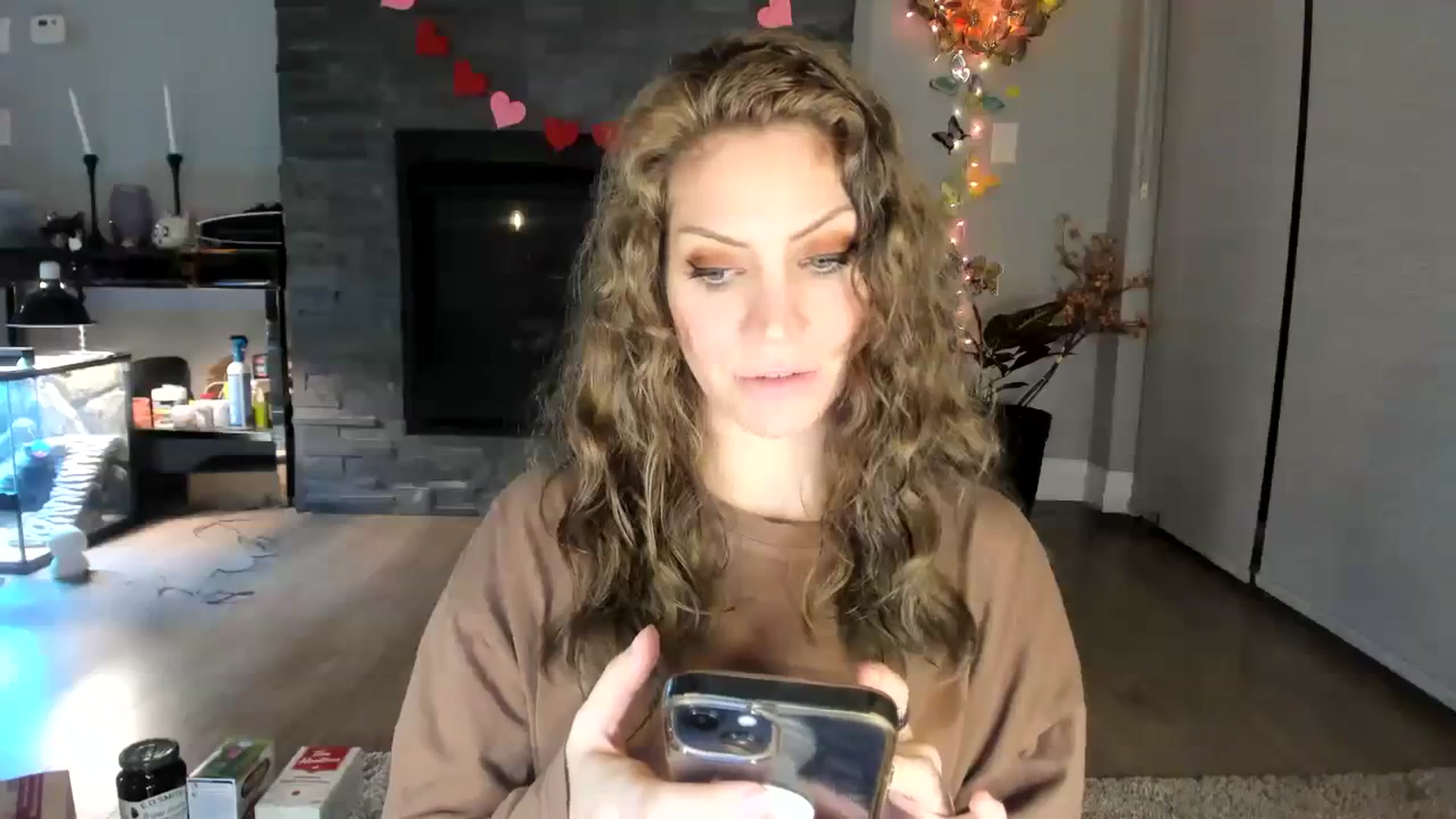 Gallery image thumbnail from Laurel's myfreecams stream on, 01/30/2024, 03:24 image 13 of 20