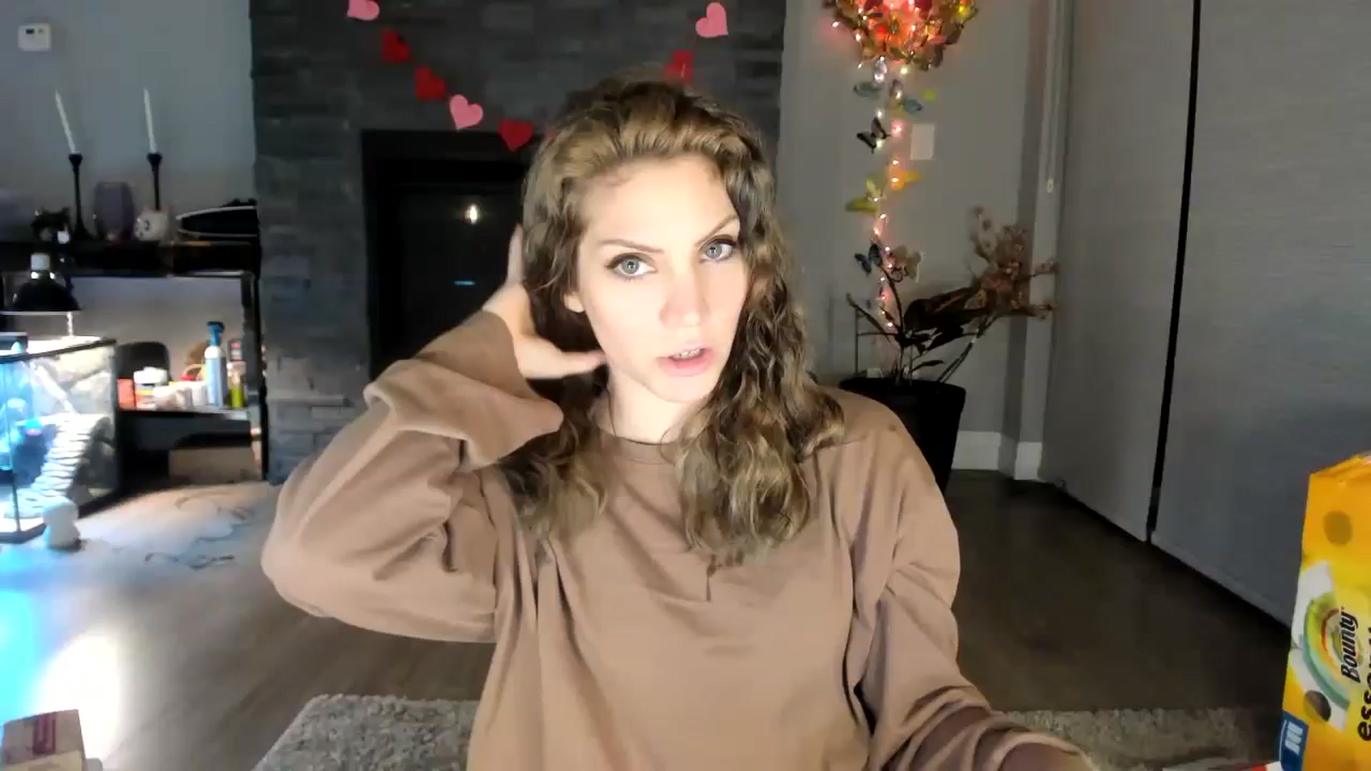Gallery image thumbnail from Laurel's myfreecams stream on, 01/30/2024, 03:24 image 1 of 20