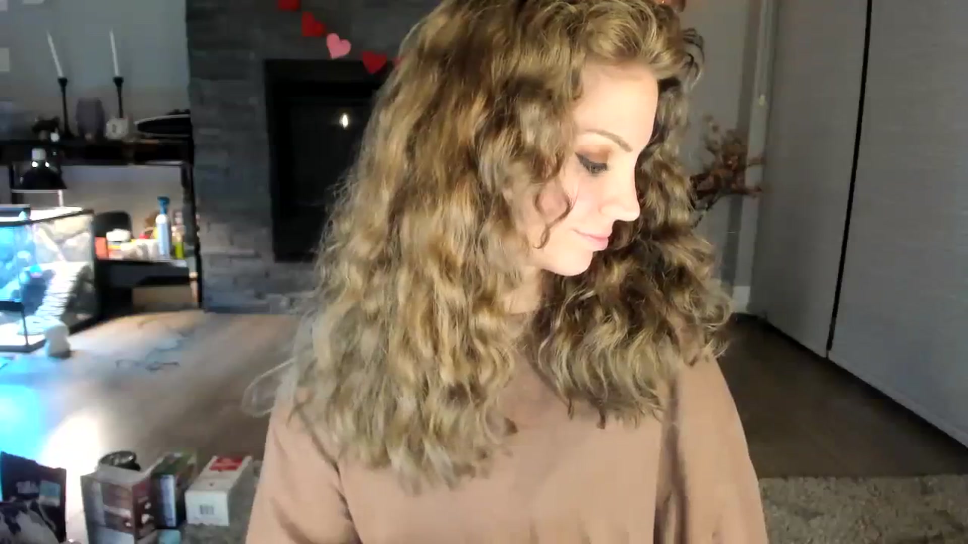 Gallery image thumbnail from Laurel's myfreecams stream on, 01/30/2024, 06:38 image 8 of 20